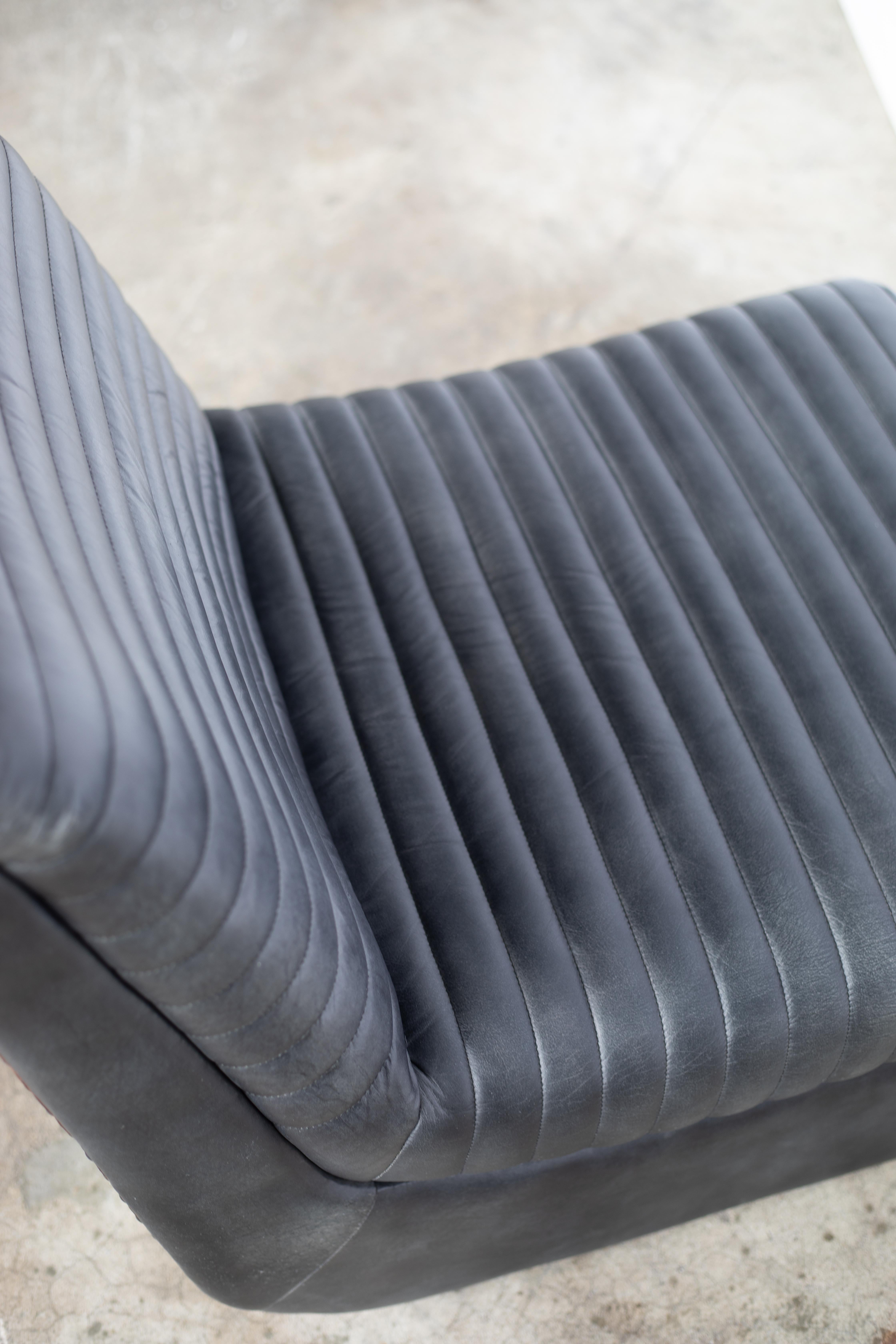 Modularer Sesselsatz aus schwarzem Leder im Angebot 4