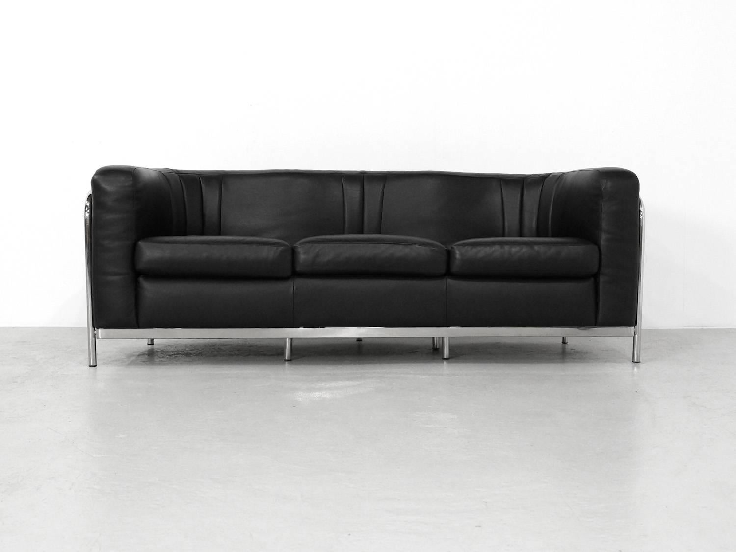 Italian Black Leather Onda Sofa Set Zanotta 3+1+1 and Coffee Table For Sale