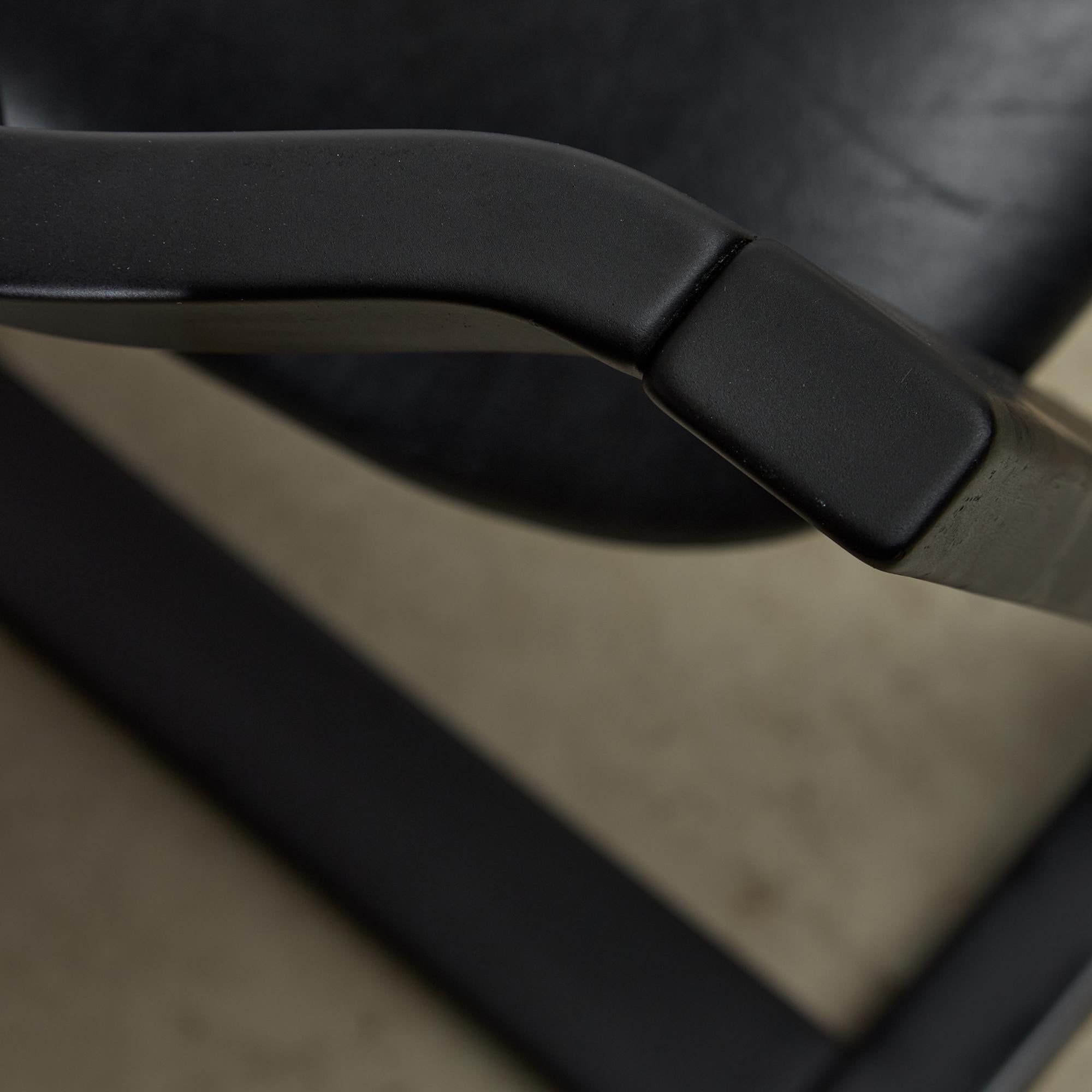 Silla pendular de cuero negro de Peter Opsvik para Stokke, 1983 en venta 4
