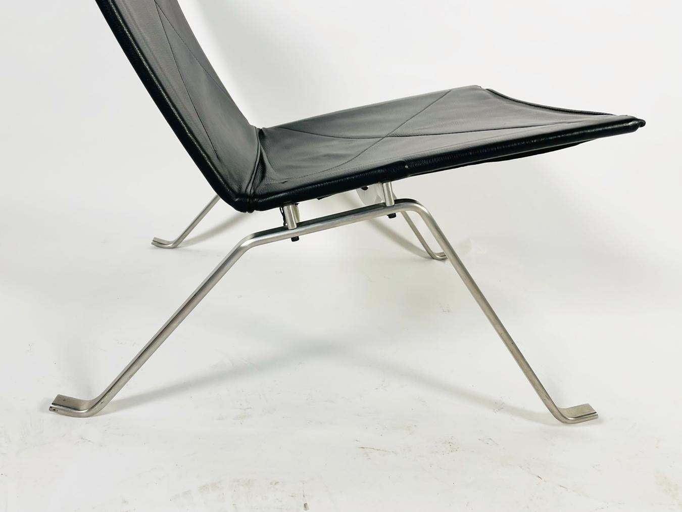 Black Leather PK 22 Lounge Chair by Fritz Hansen 7