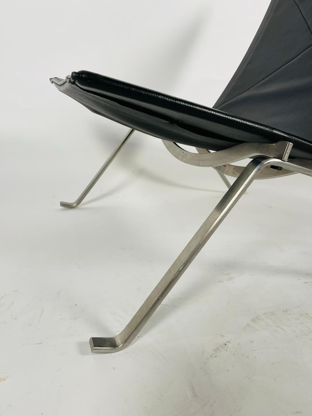 Black Leather PK 22 Lounge Chair by Fritz Hansen 2