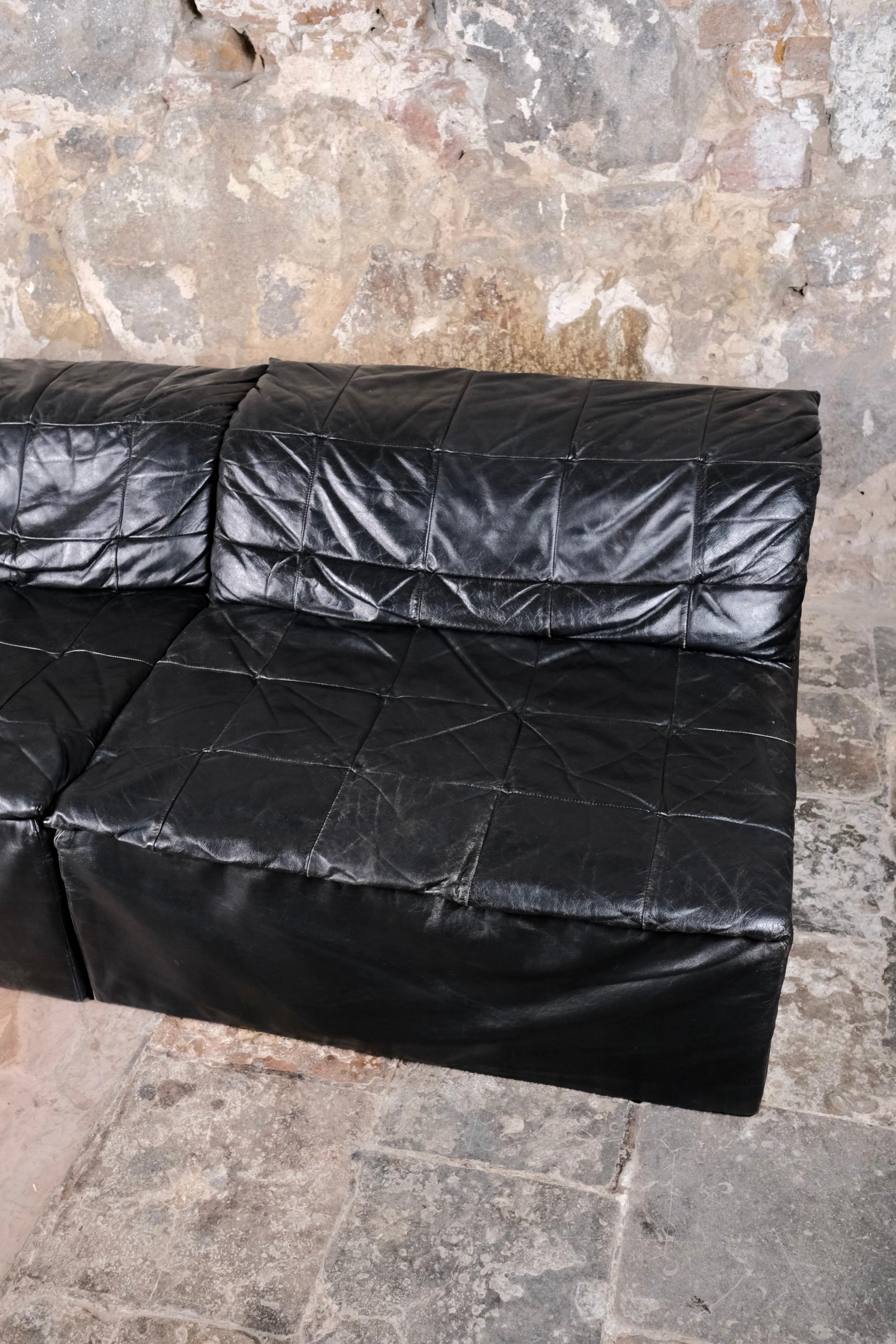 Black leather Player sofa by Hans Hopfer for Roche Bobois, France, 1972 For Sale 2