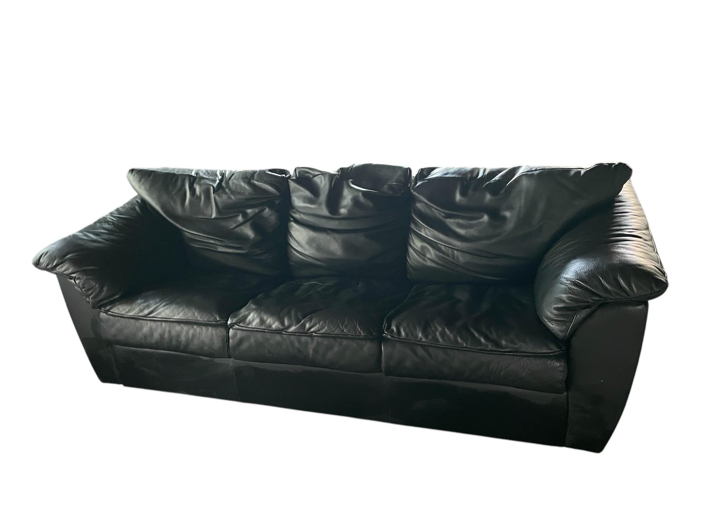 italien Canapé Postmoderne en Cuir Noir Canapé en Cuir Dans le style de Roche Bobois