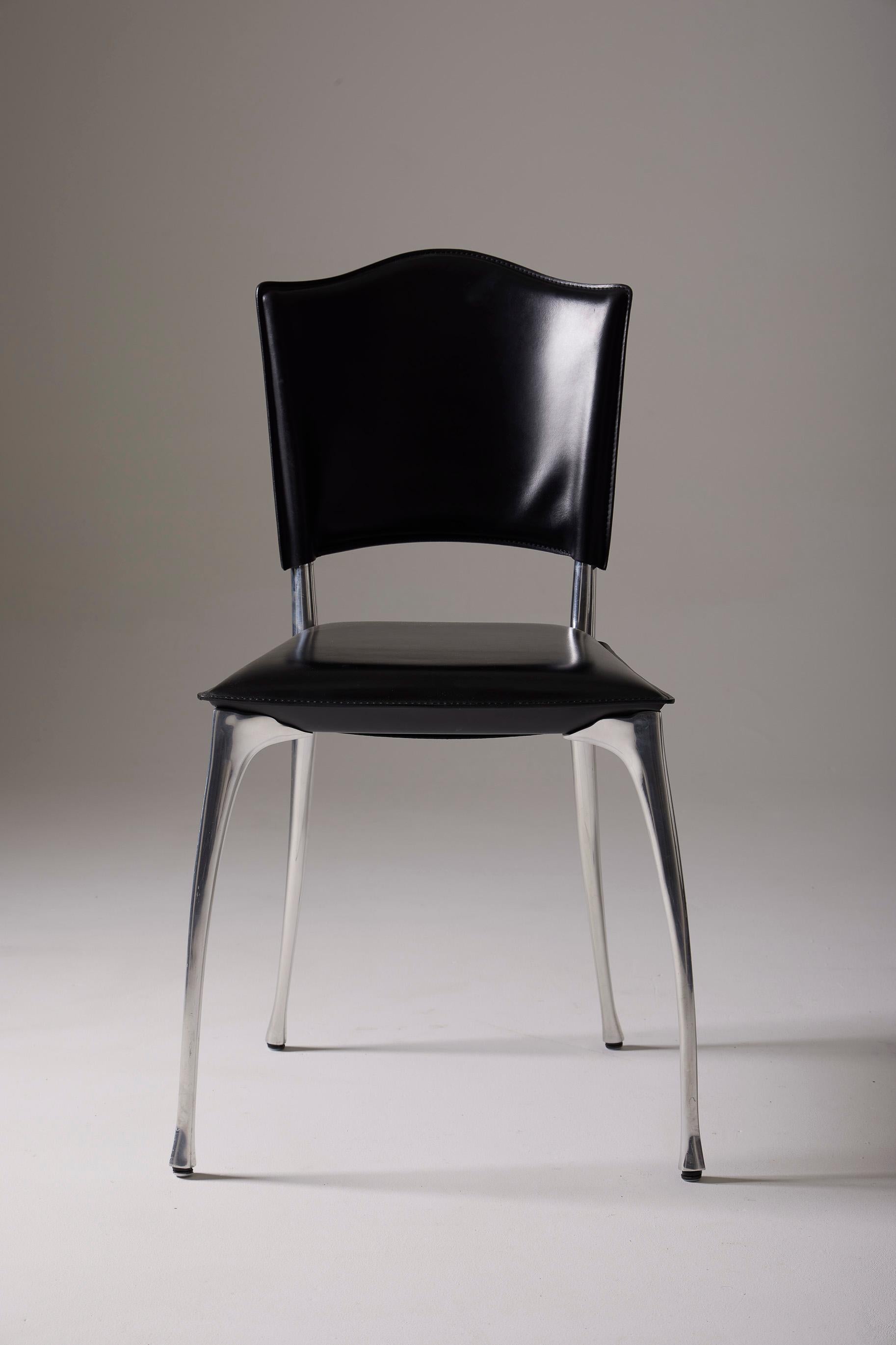 Black leather Protis chair In Excellent Condition For Sale In PARIS, FR