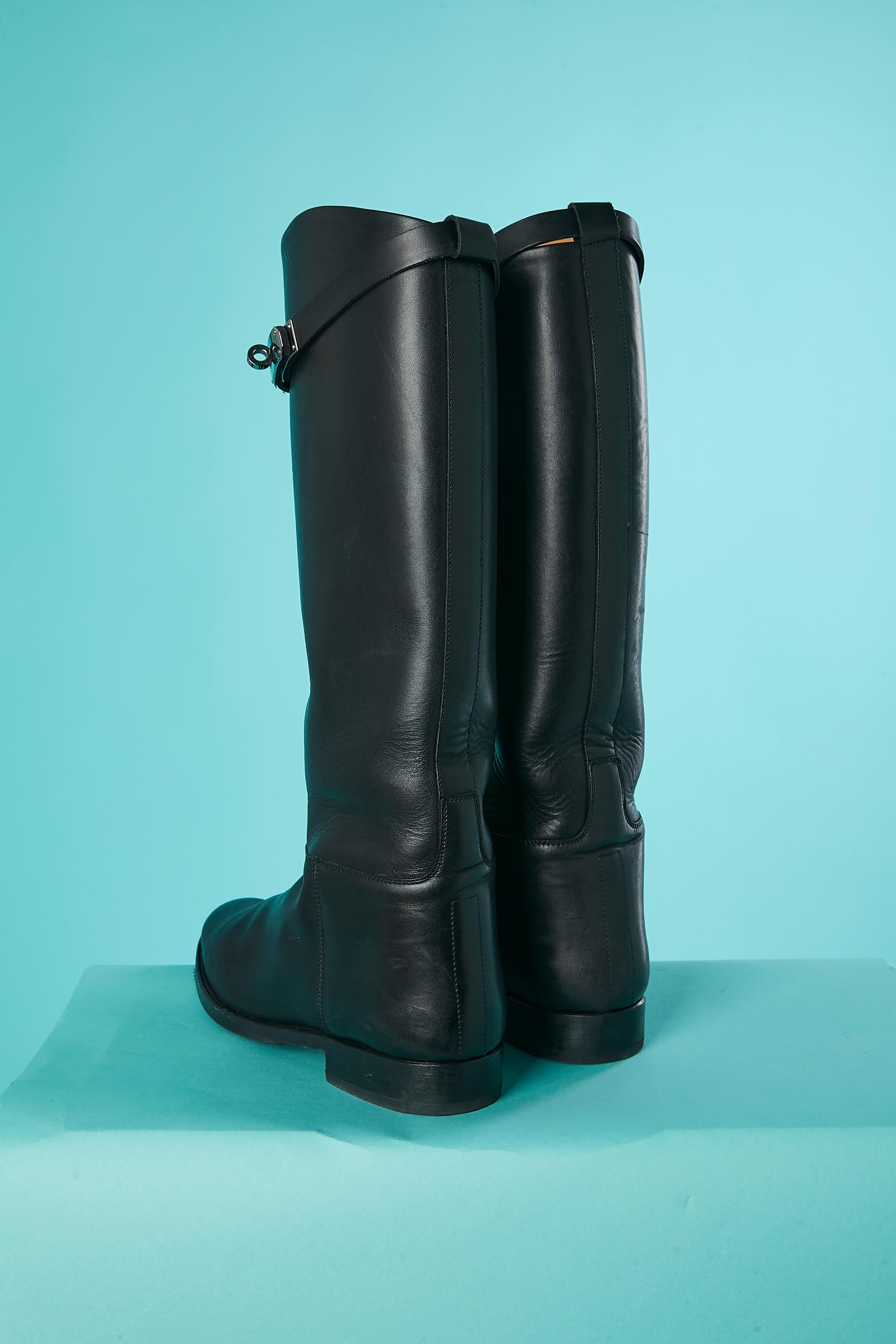 Black leather riding boots with silver metal hardware Hermès In Excellent Condition For Sale In Saint-Ouen-Sur-Seine, FR