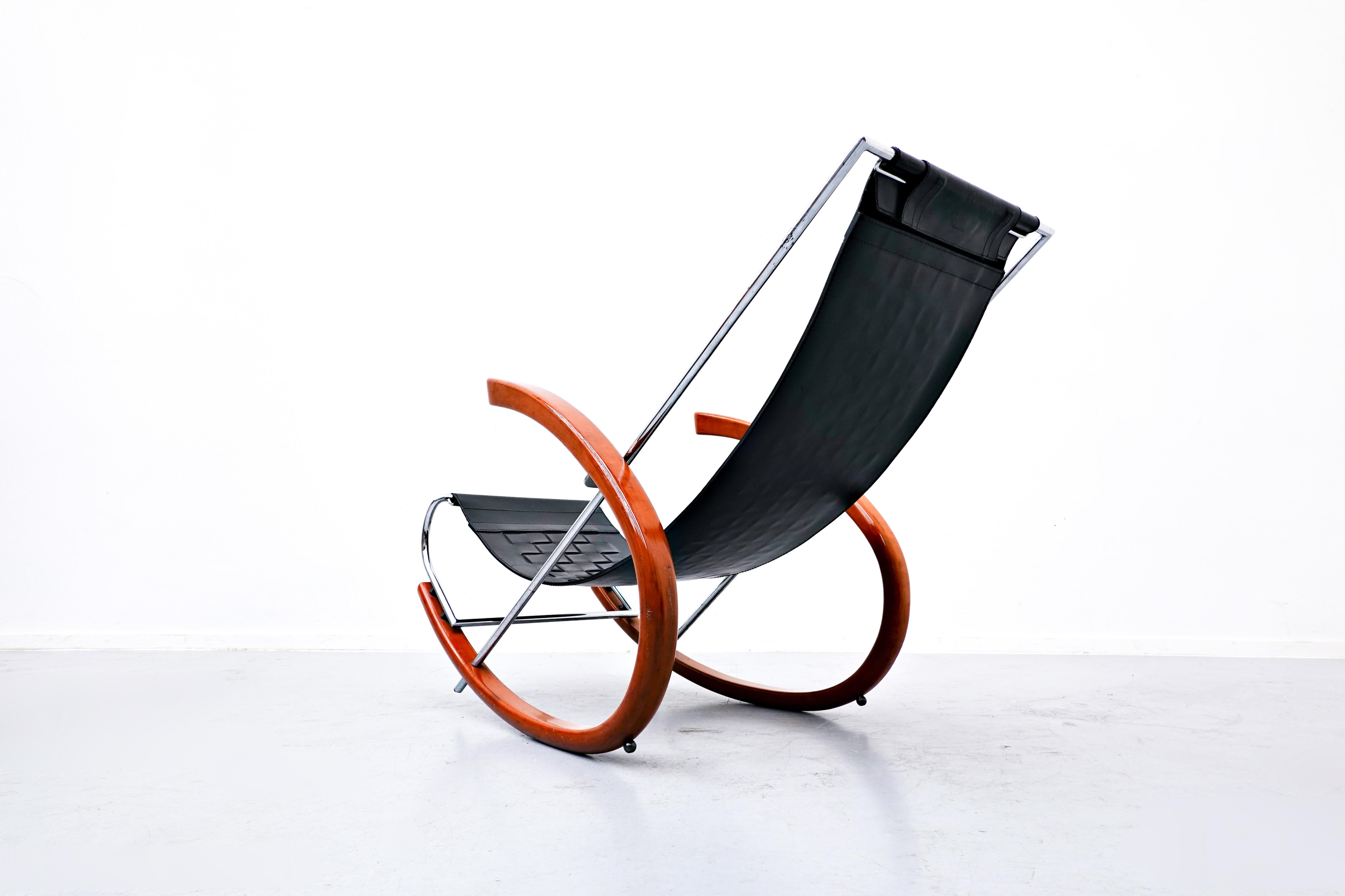 Black Leather Rocking Chair Model 'Donna' by Elio di Franco for Zanotta, 1988 4