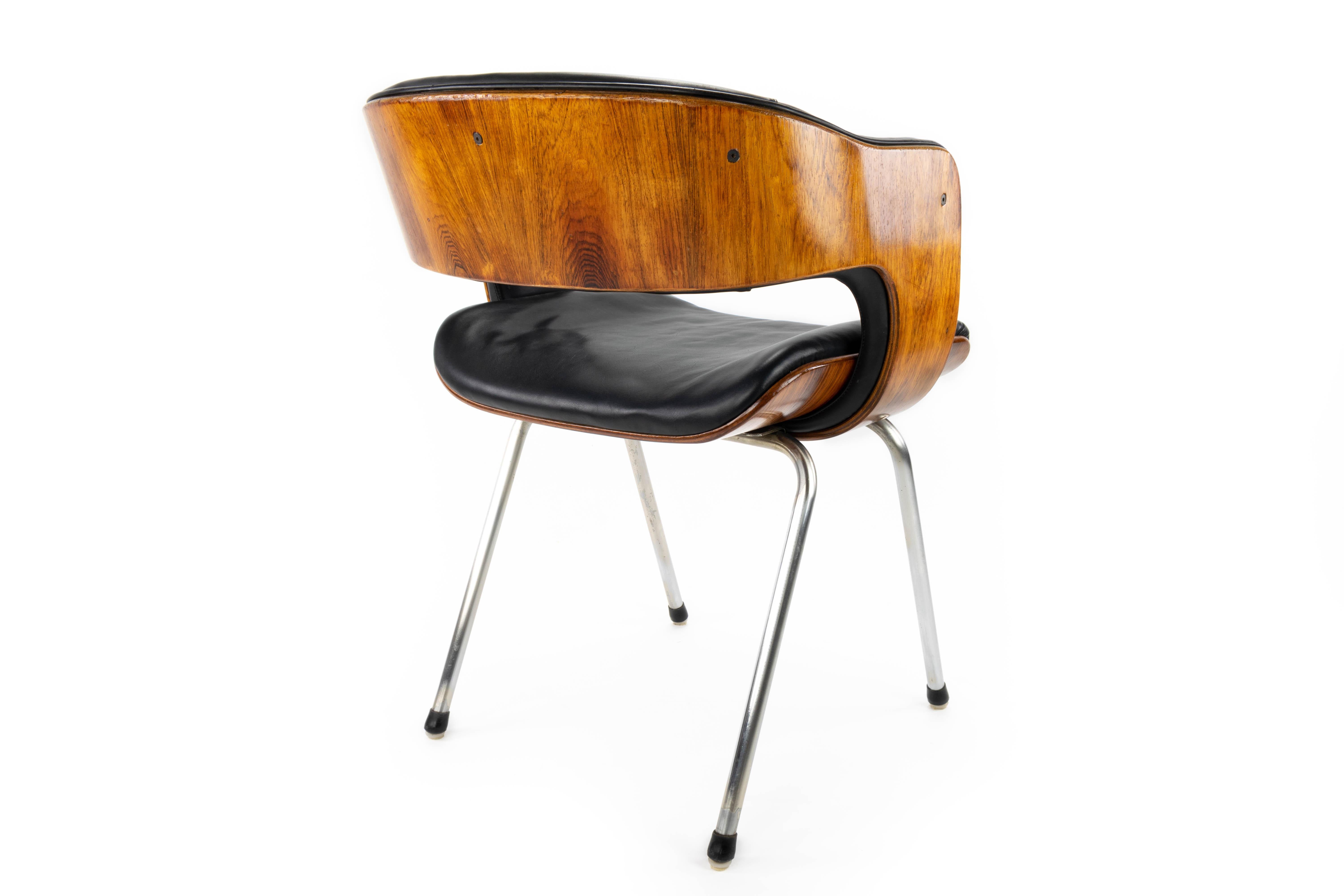 Black Leather and Rosewood Oxford Chair by Martin Grierson for Arflex, 1960 In Good Condition In Escalona, Toledo