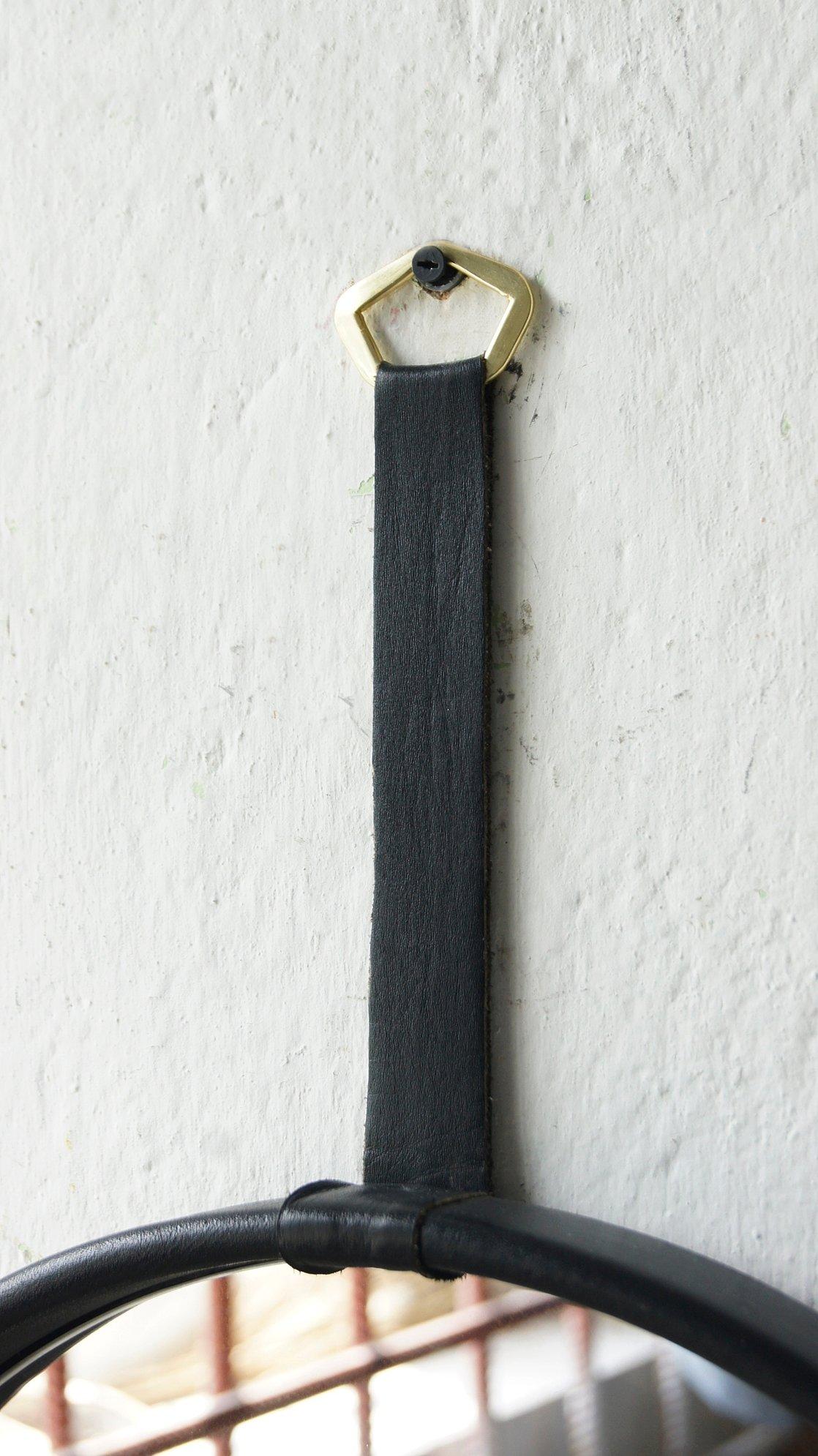 Black Leather Round Mirror In Good Condition For Sale In KUTNO, PL