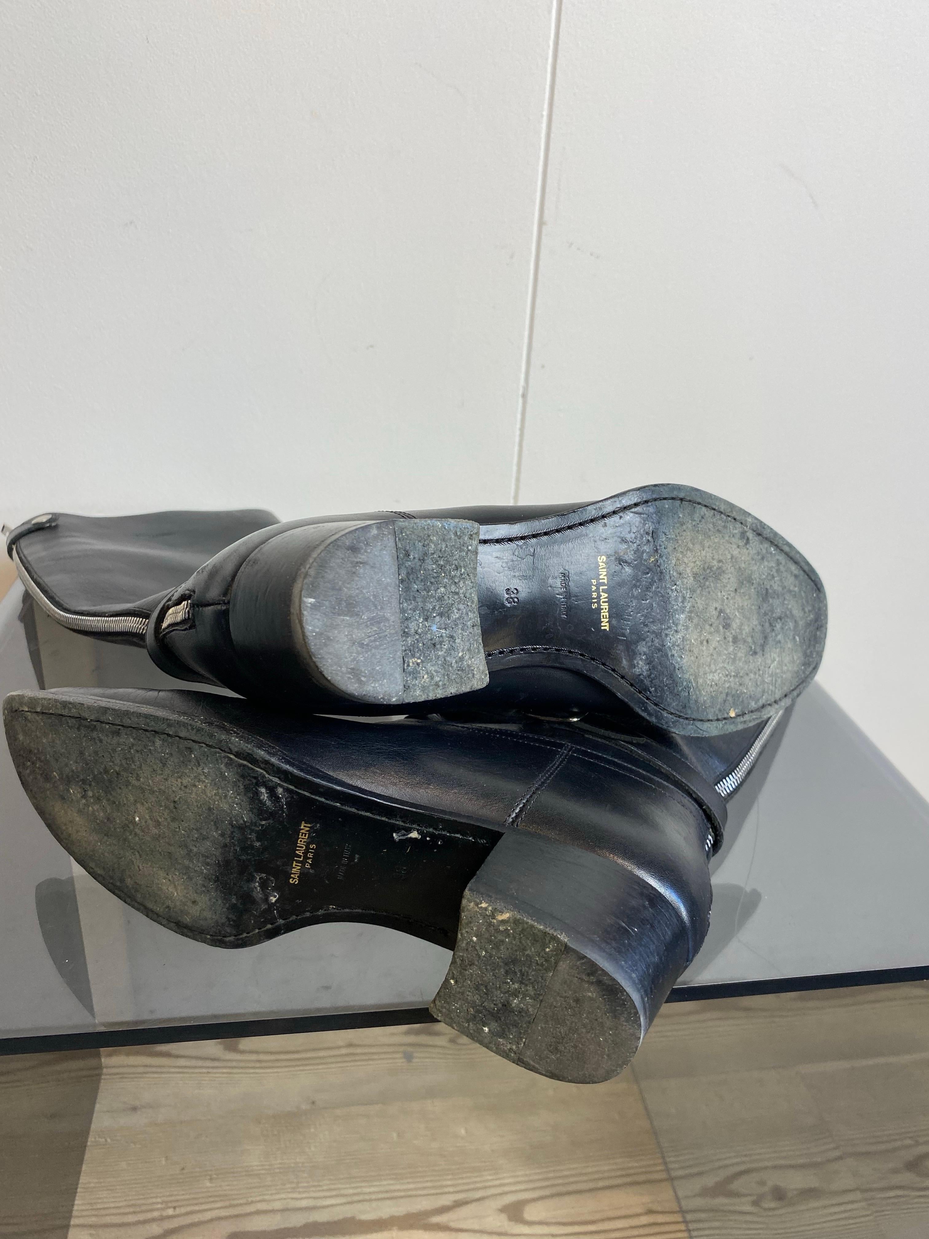Saint Laurent Stiefel aus schwarzem Leder im Zustand „Gut“ im Angebot in Carnate, IT