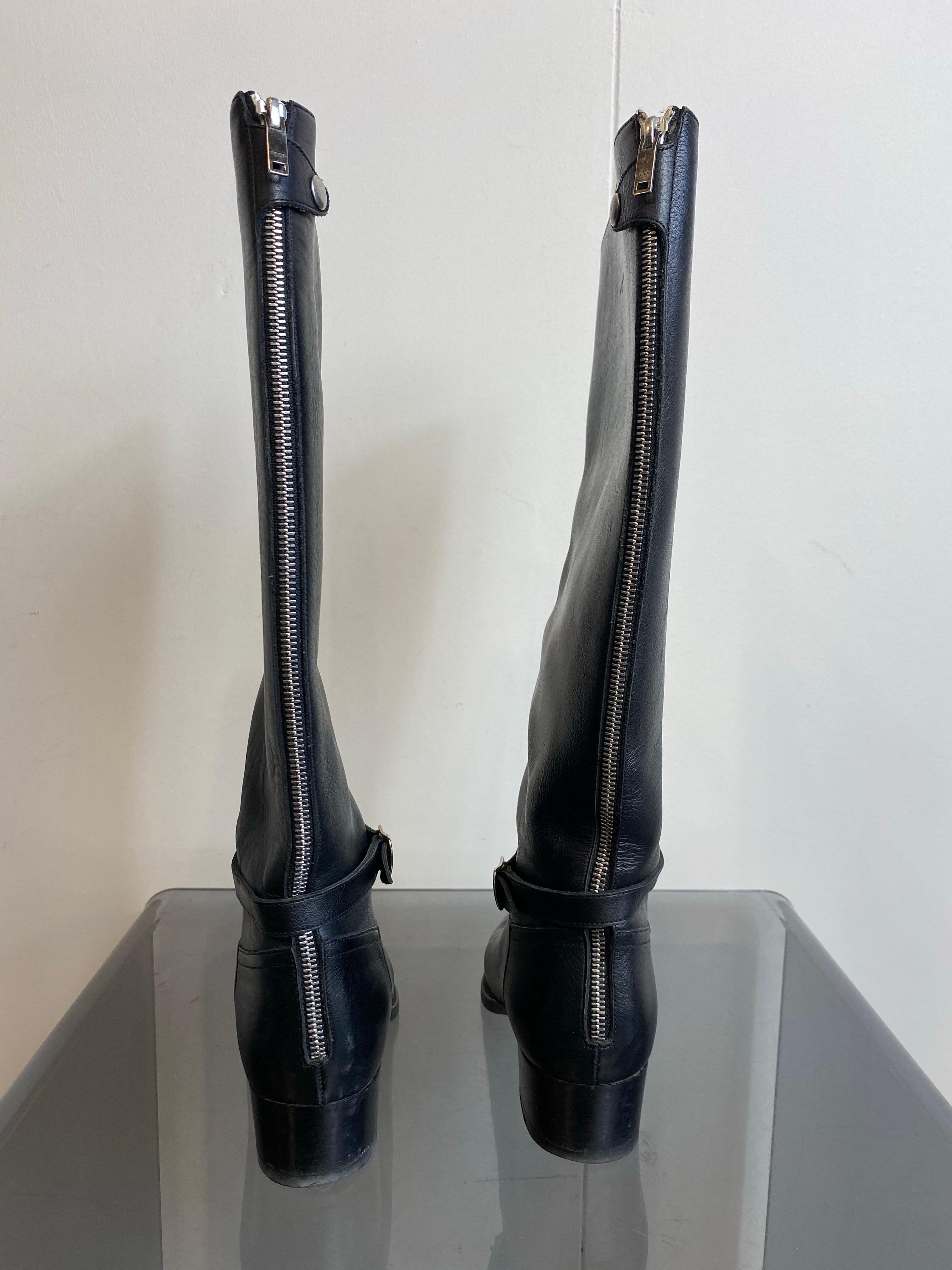 Saint Laurent Stiefel aus schwarzem Leder im Angebot 5