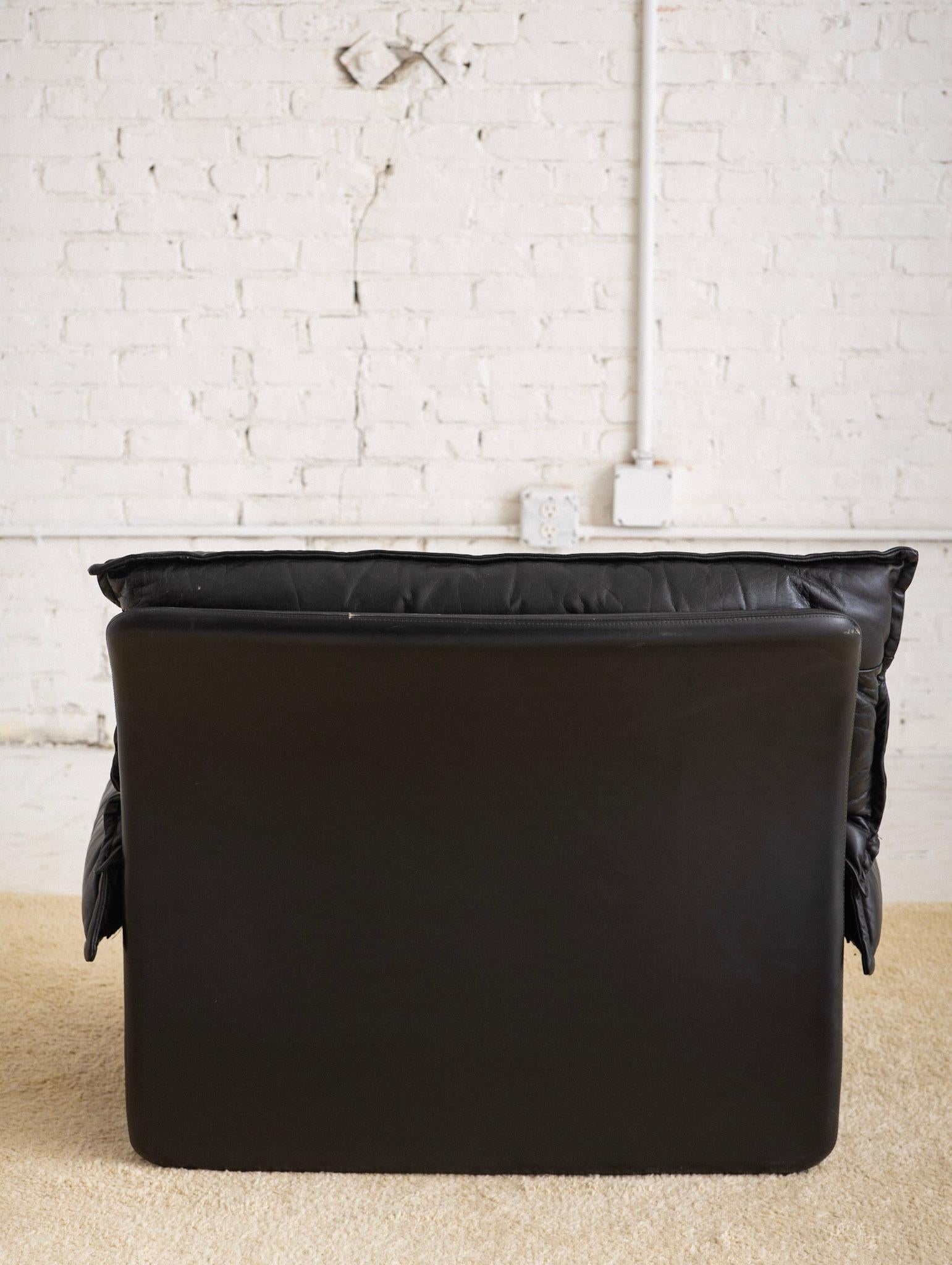 Black Leather “Sara” Lounge Chair by Guido Faleschini for Mariani 4