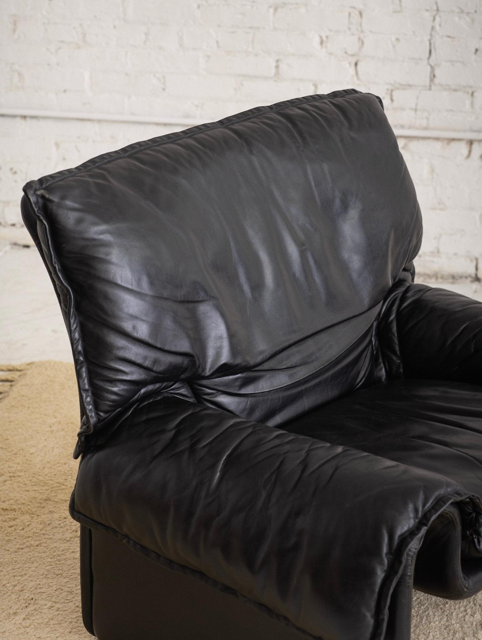 Black Leather “Sara” Lounge Chair by Guido Faleschini for Mariani 2