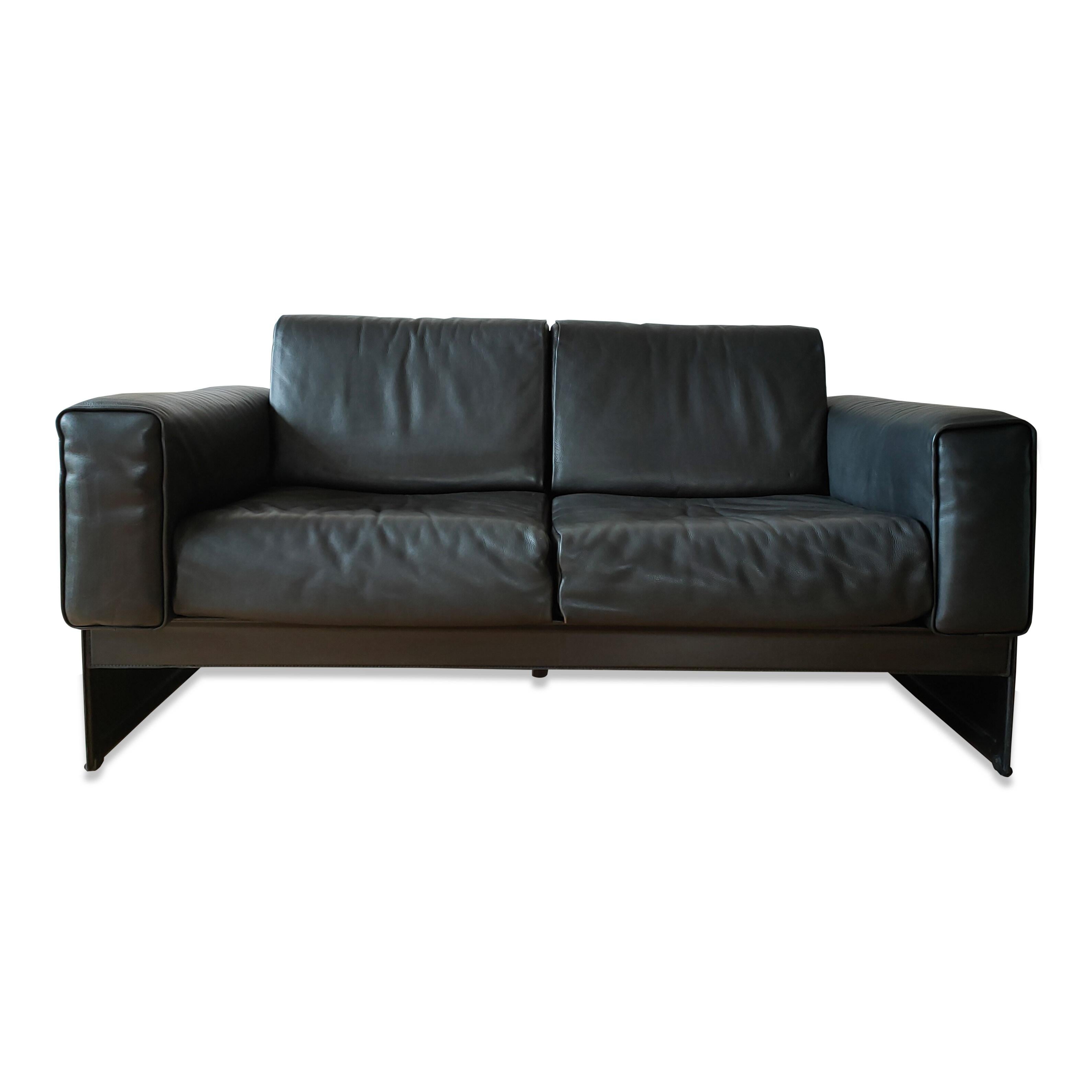Black Leather Settee by Tito Agnoli for Matteo Grassi, Italy, 1980s In Good Condition In New York, NY