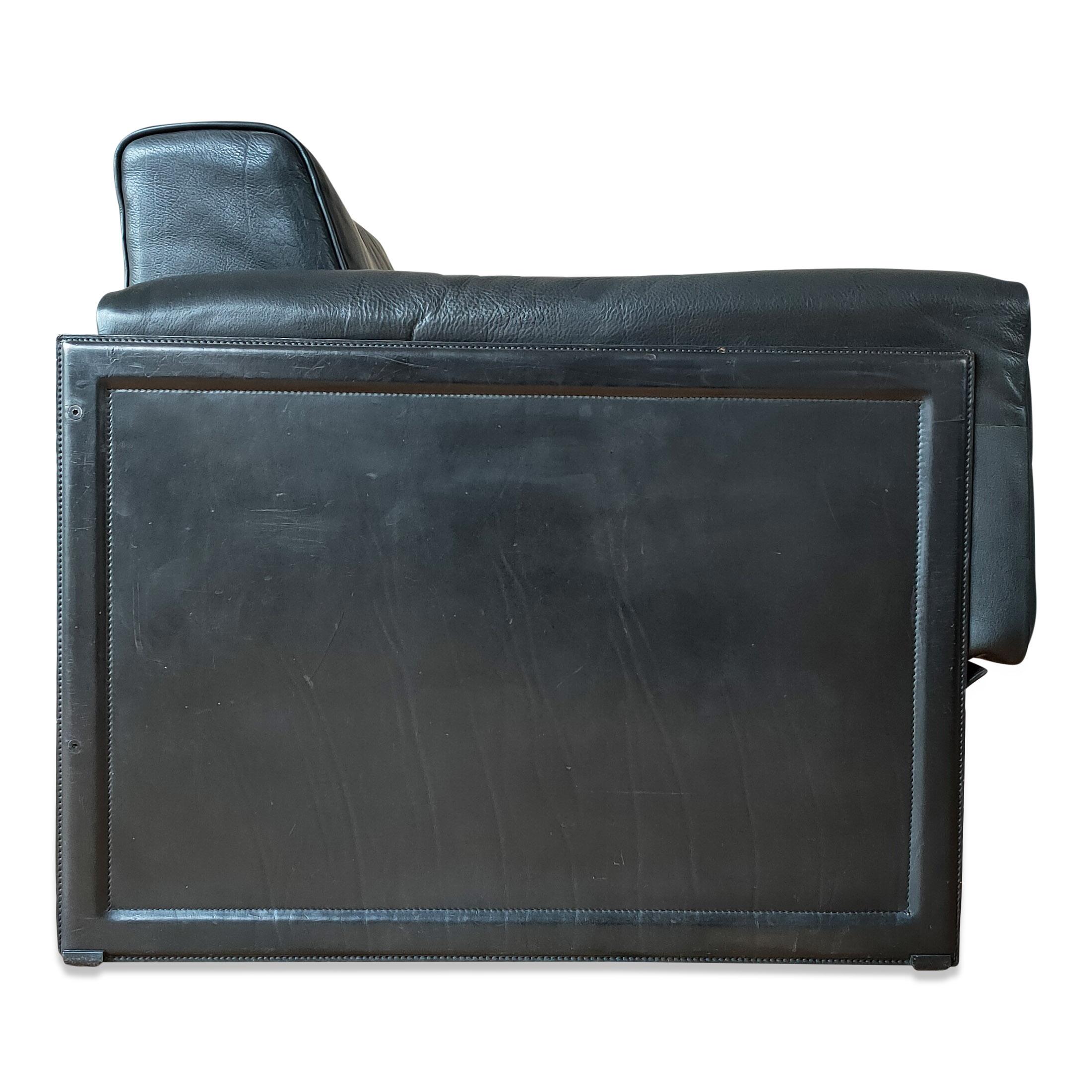 Black Leather Settee by Tito Agnoli for Matteo Grassi, Italy, 1980s 2