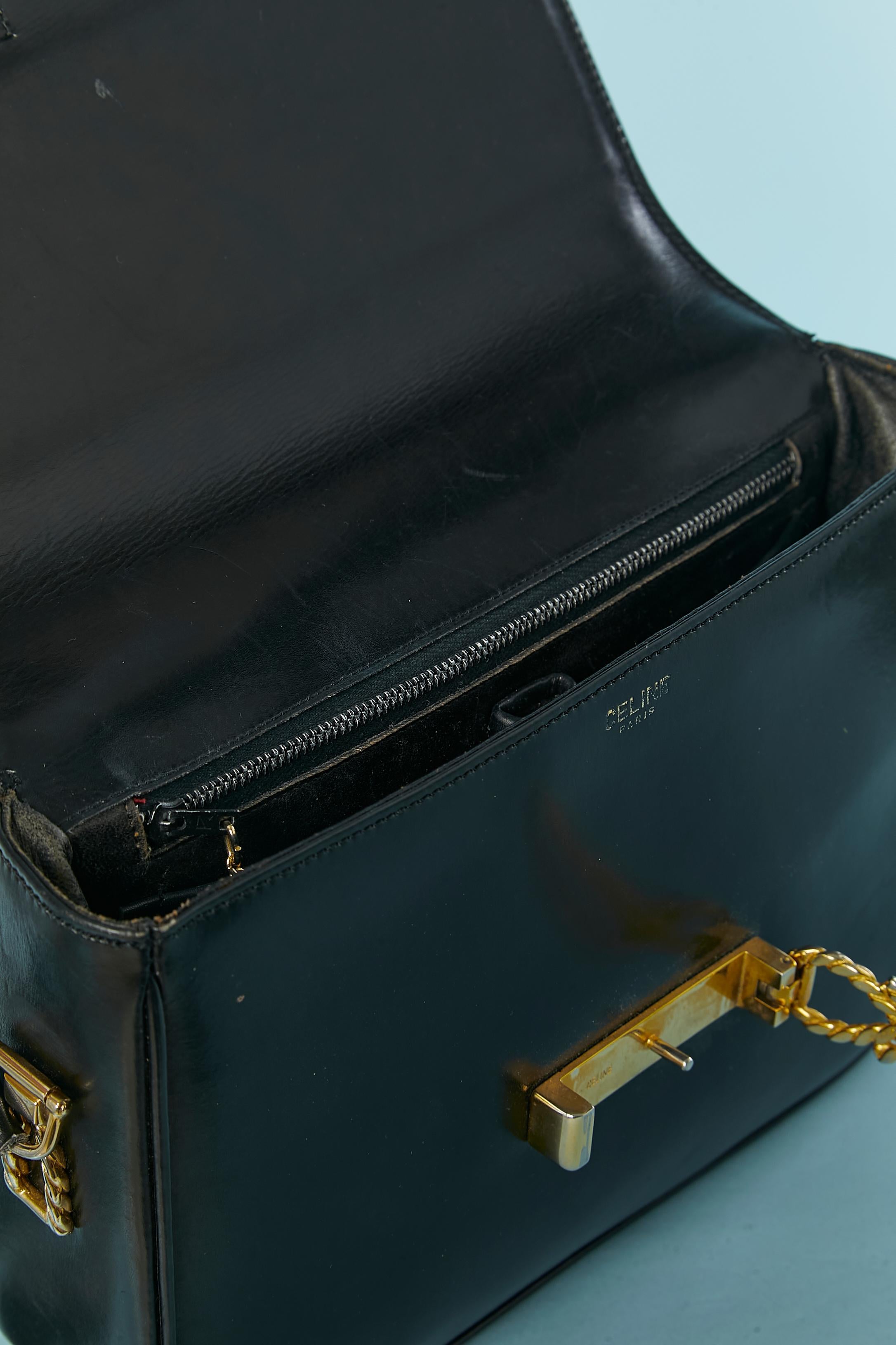 Black leather shoulder bag with gold metal hardware Céline Circa 1970's For Sale 4
