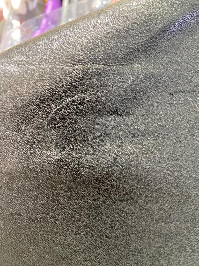 Black leather skirt-suit Gianni Versace For Sale 8