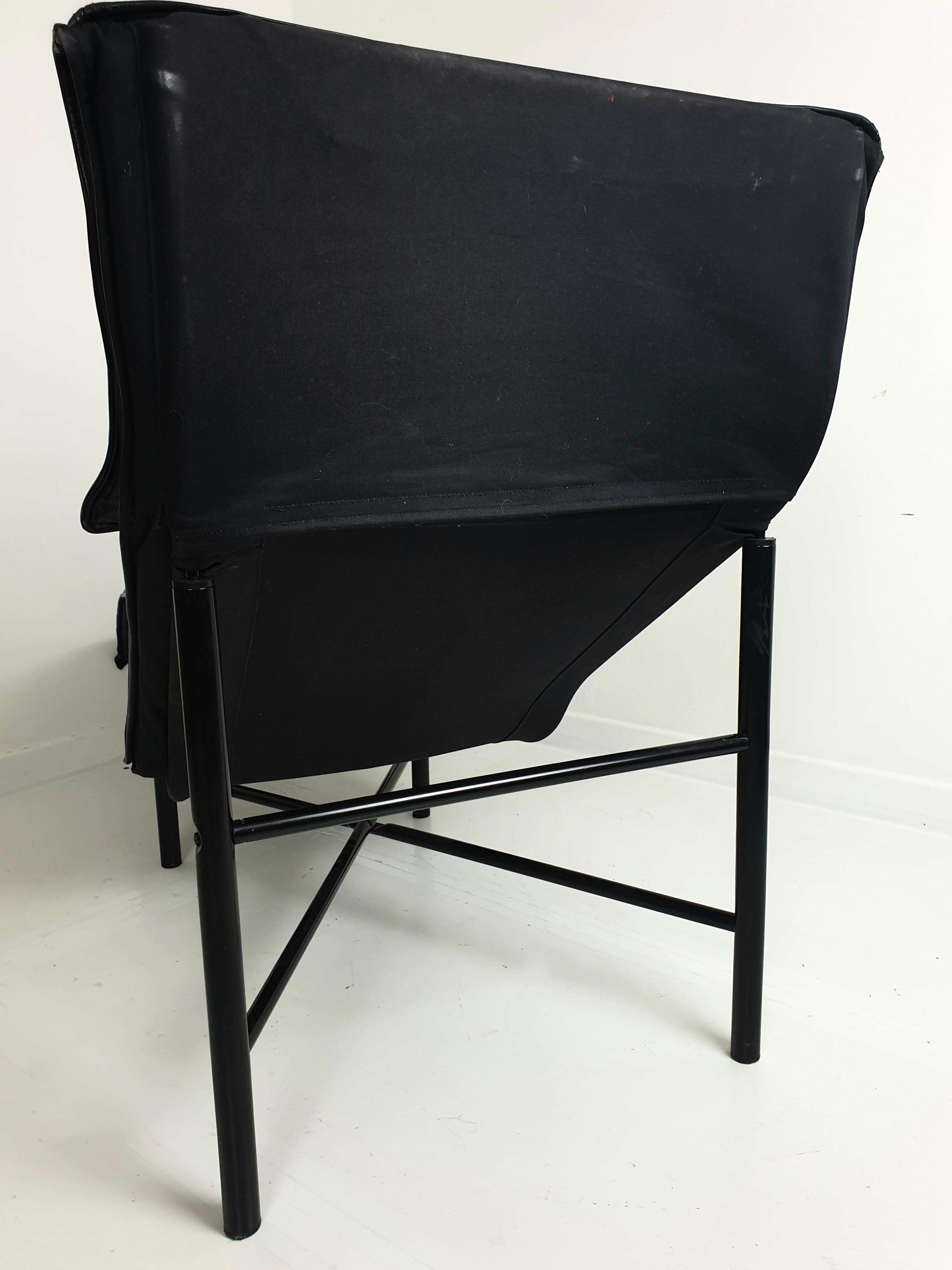Black Leather 'Skye' Chaise by Tord Björklund for Ikea, circa 1980 In Good Condition For Sale In London, GB