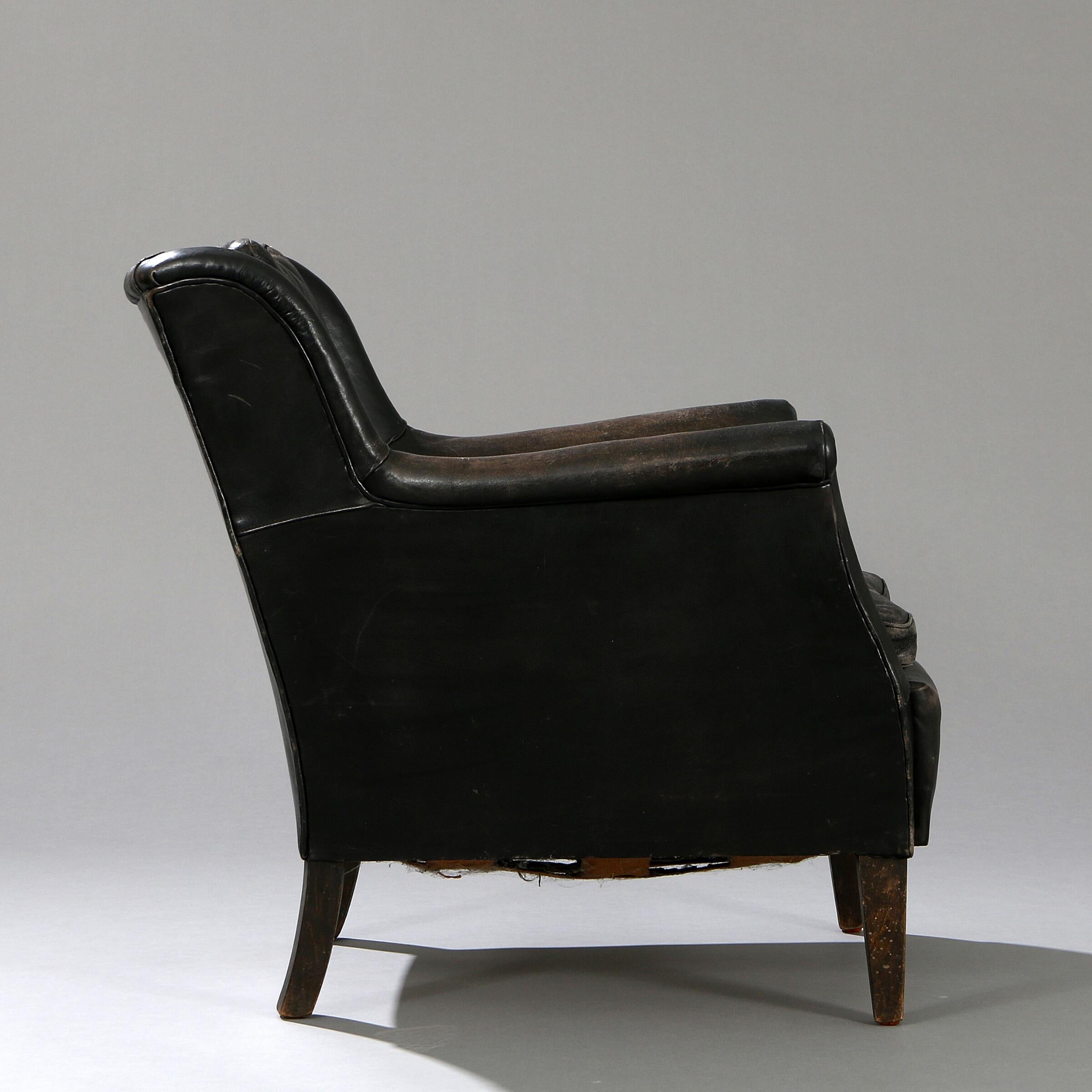 Scandinavian Modern Black Leather Sofa and Armchair Attributed to Frits Henningsen, C1950s For Sale