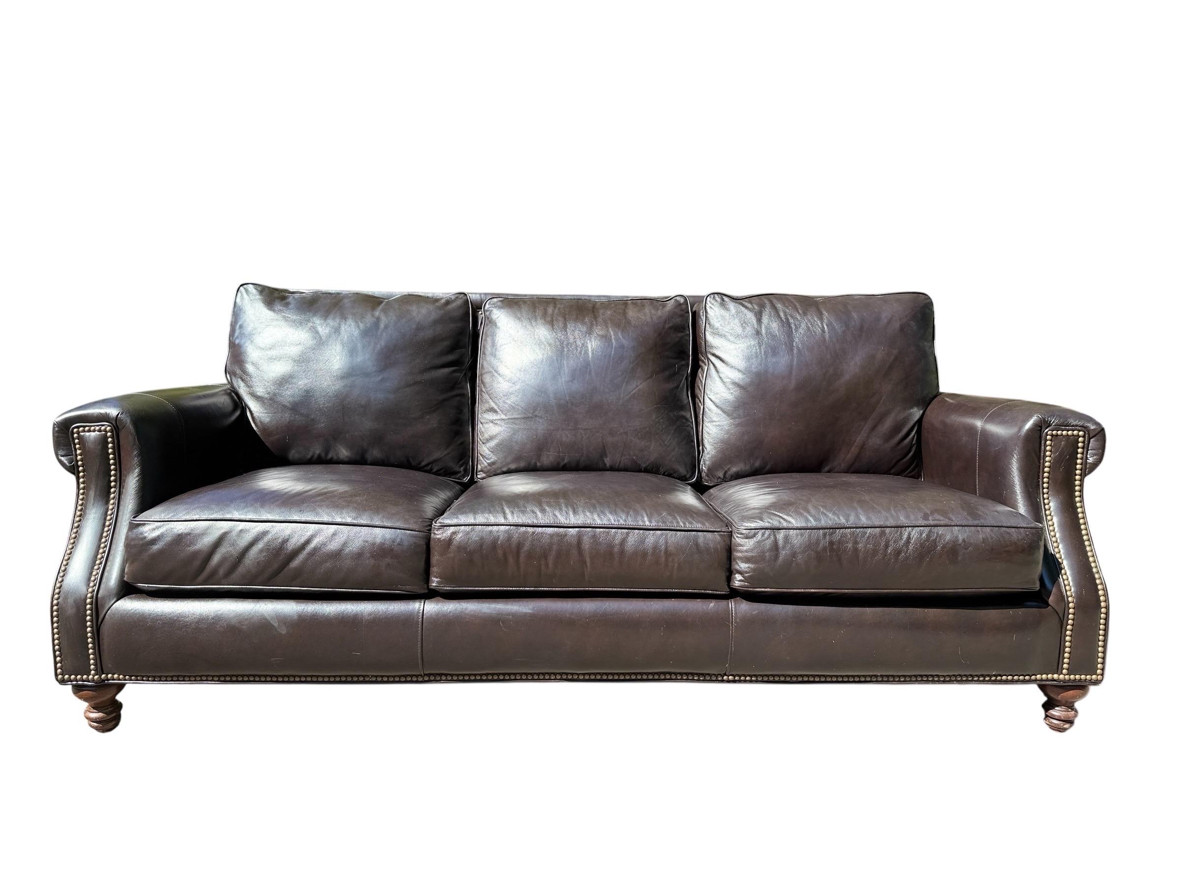 Sofá de piel negro Bradington Young Sofá de piel negro Vintage Black