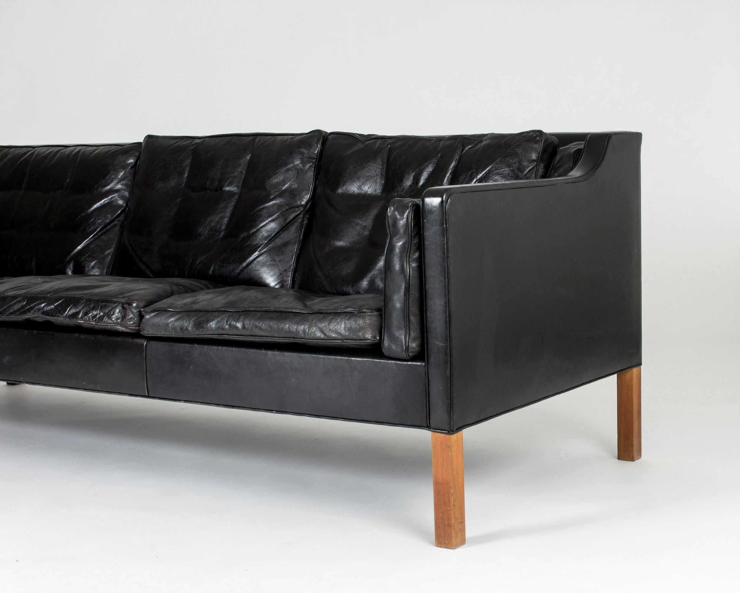 Mid-20th Century Black Leather Sofa by Børge Mogensen