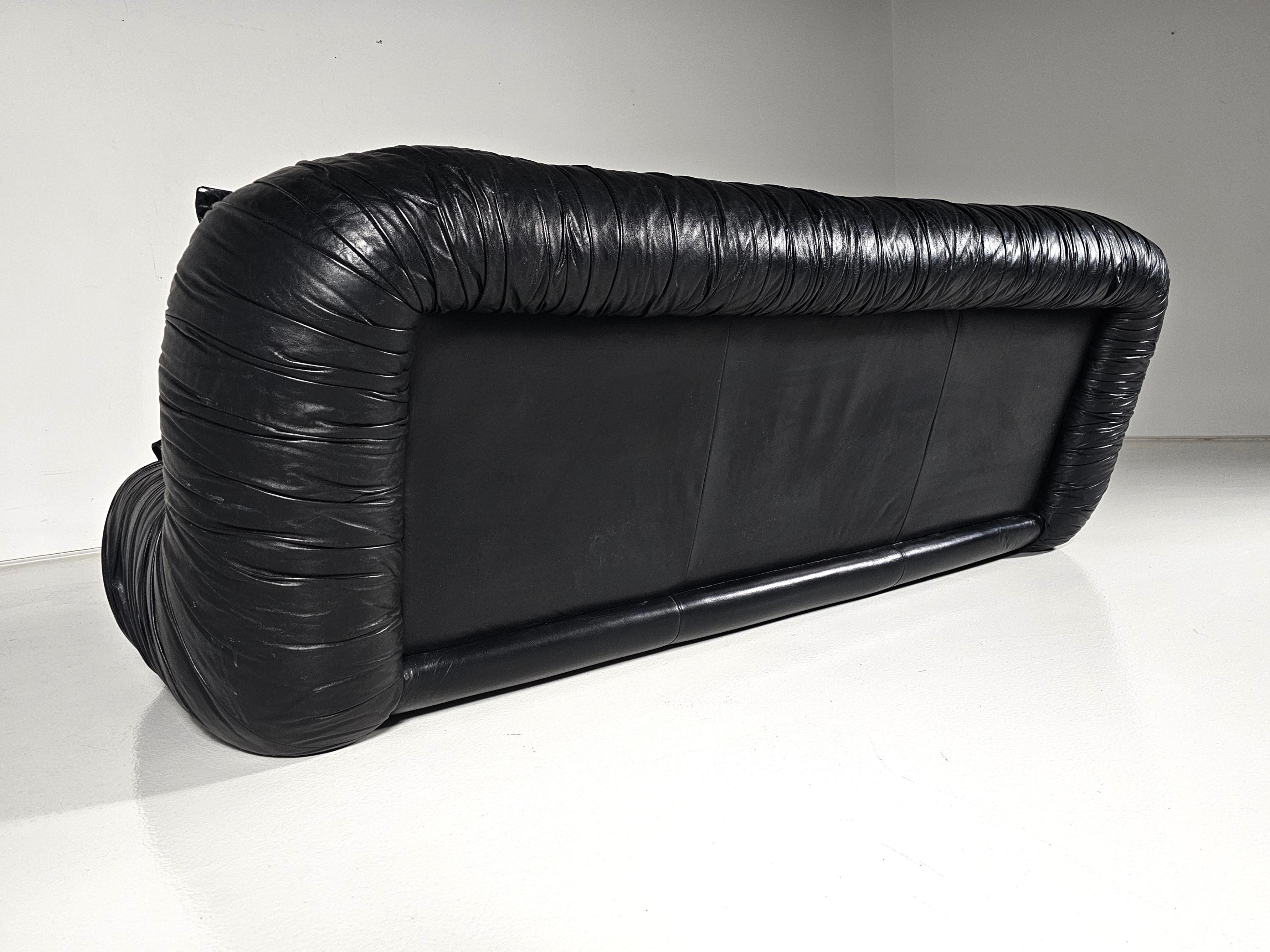Leather Black leather sofa by De Pas, d'Urbino and Lomazzi for Dall'Oca, 1970s For Sale