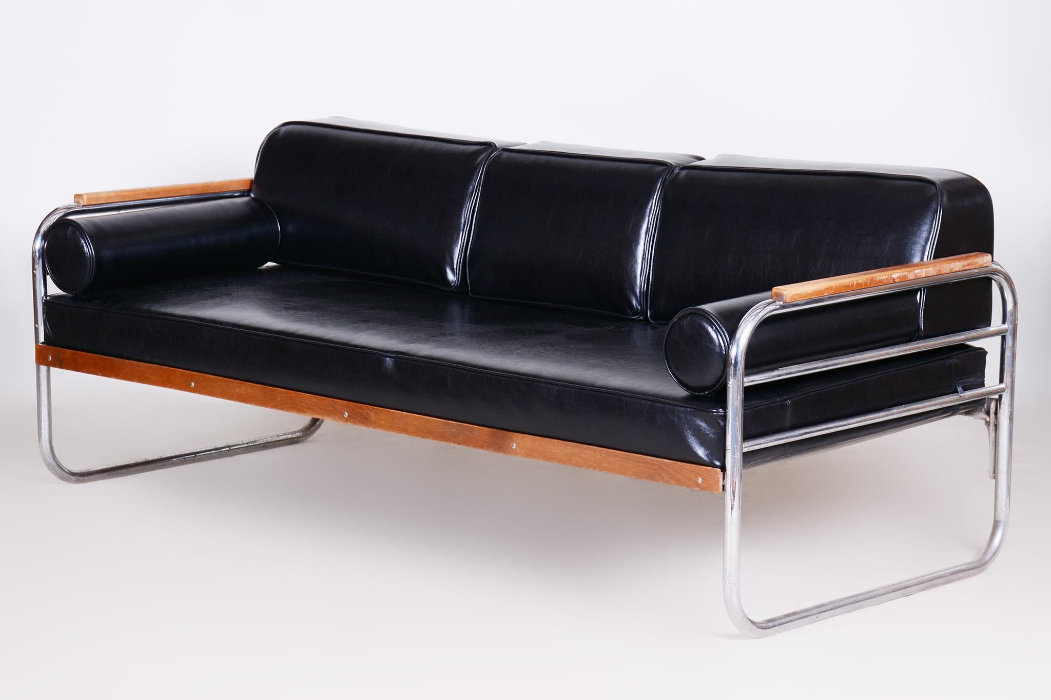 Steel Black Leather Sofa Made by Thonet in 1930s Czechia For Sale