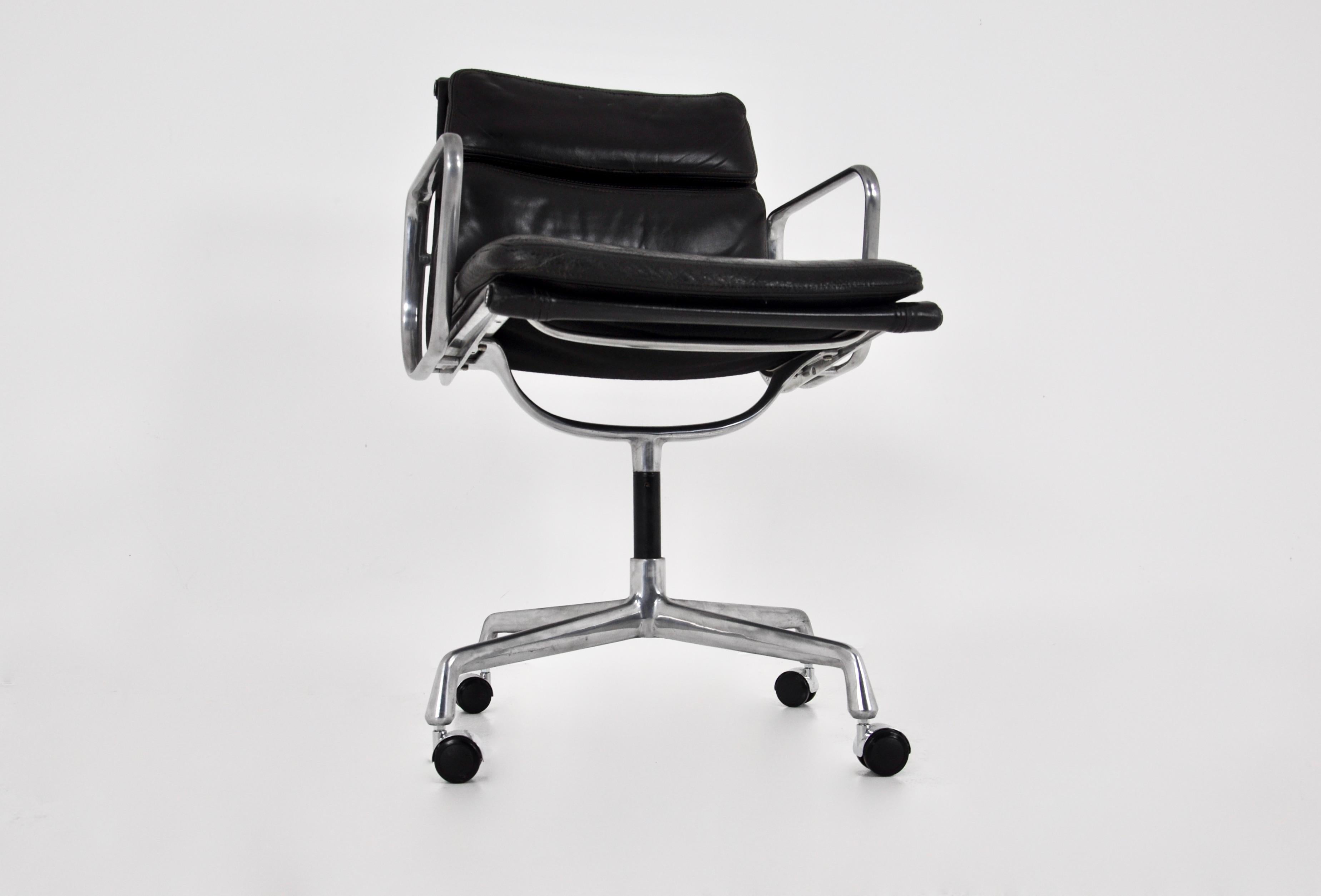 Black Leather Soft Pad Office Chair by Charles and Ray Eames for Icf, 1970s 2