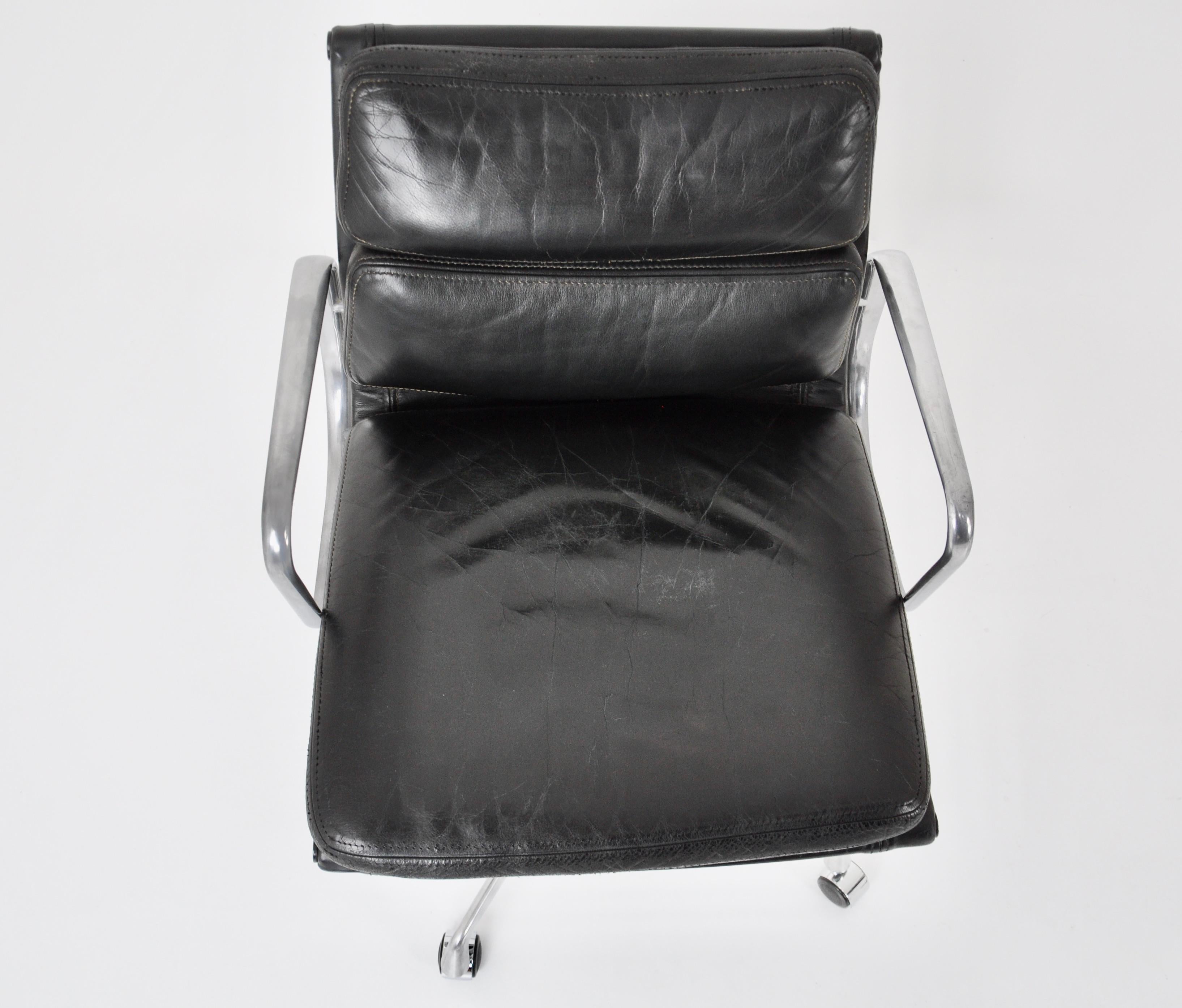 Black Leather Soft Pad Chair by Charles and Ray Eames for Icf, 1970s, Set of 2 2