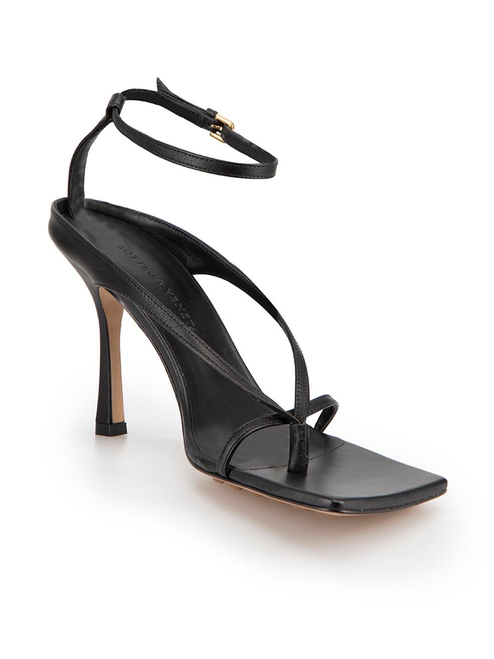CONDITION is Never worn, with tags. No visible wear to shoes is evident on this new Bottega Veneta designer resale item. These shoes come in original box with dust bags.



Details


Black

Leather

Thong sandals

Open square toe

High heel

Ankle