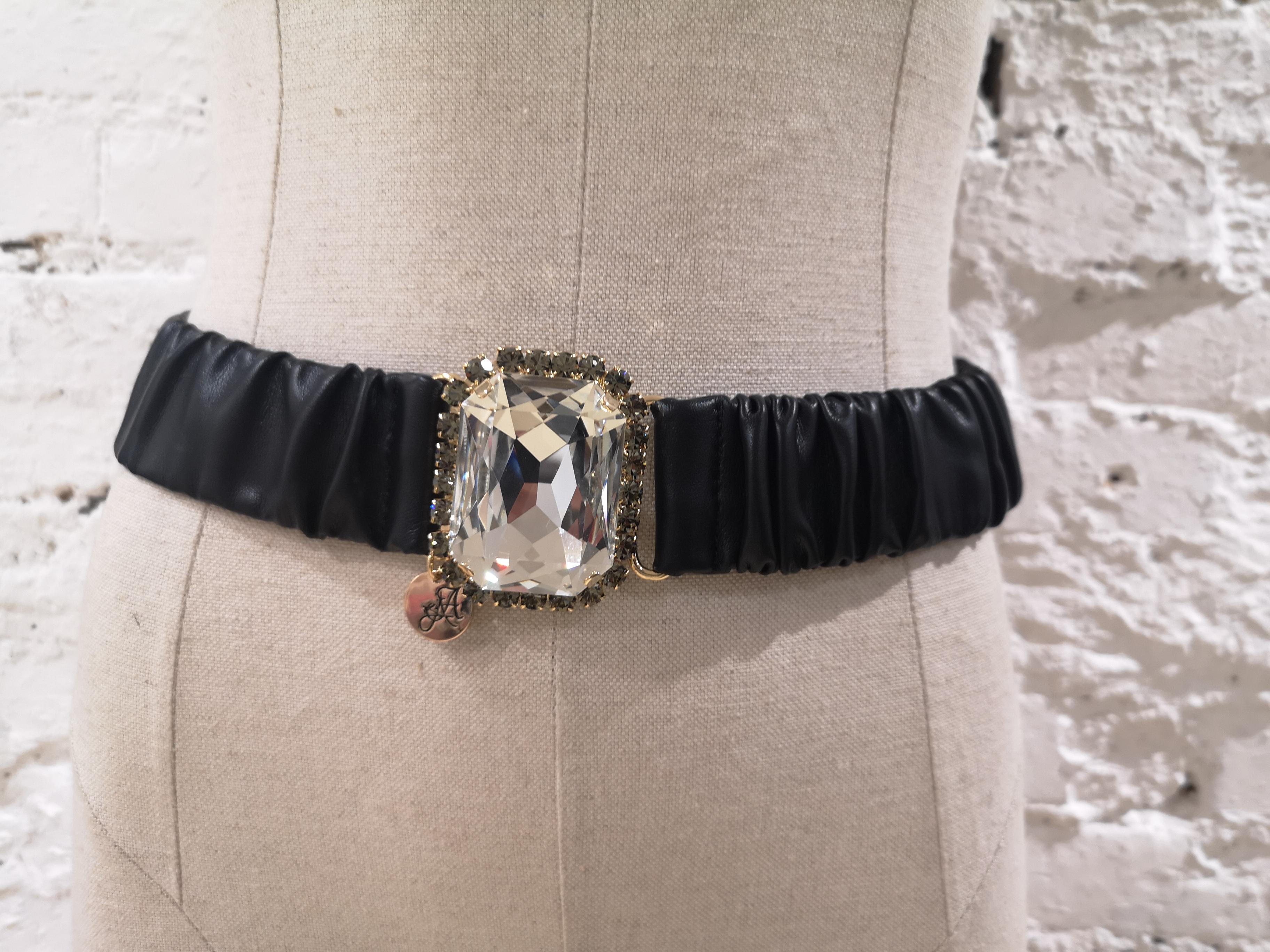 Black leather swarovski stone buckle belt In New Condition In Capri, IT