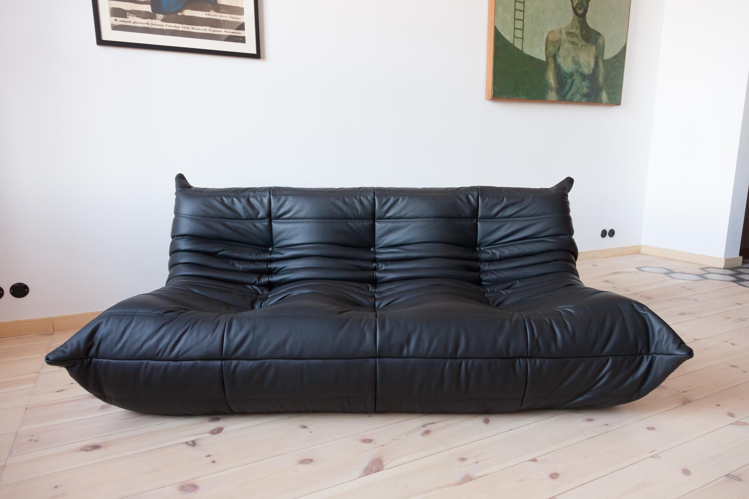 Black Leather Togo Living Room Set by Michel Ducaroy for Ligne Roset, 1970s For Sale 10