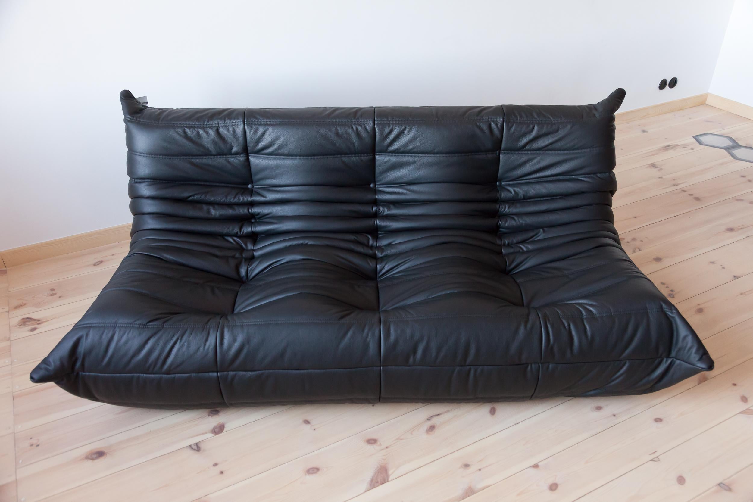 Black Leather Togo Living Room Set by Michel Ducaroy for Ligne Roset For Sale 7
