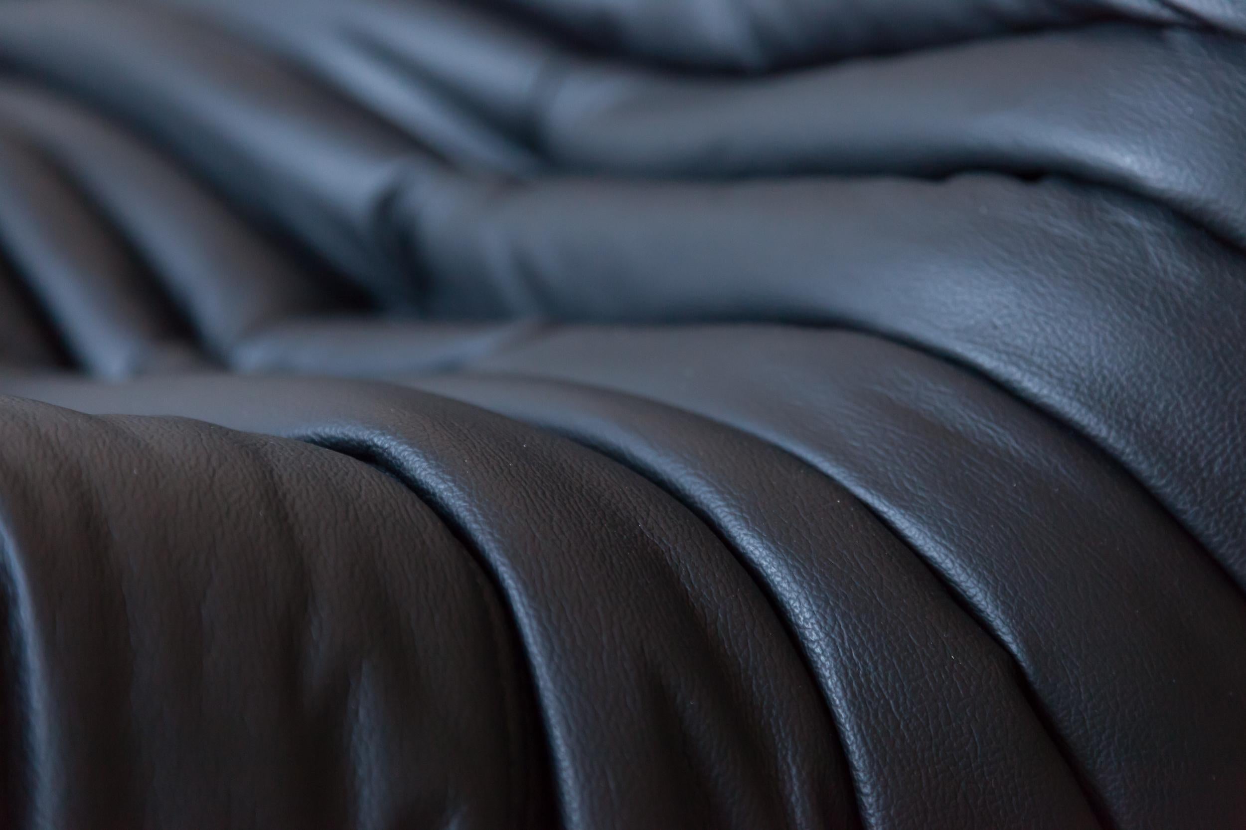 Black Leather Togo Living Room Set by Michel Ducaroy for Ligne Roset For Sale 10
