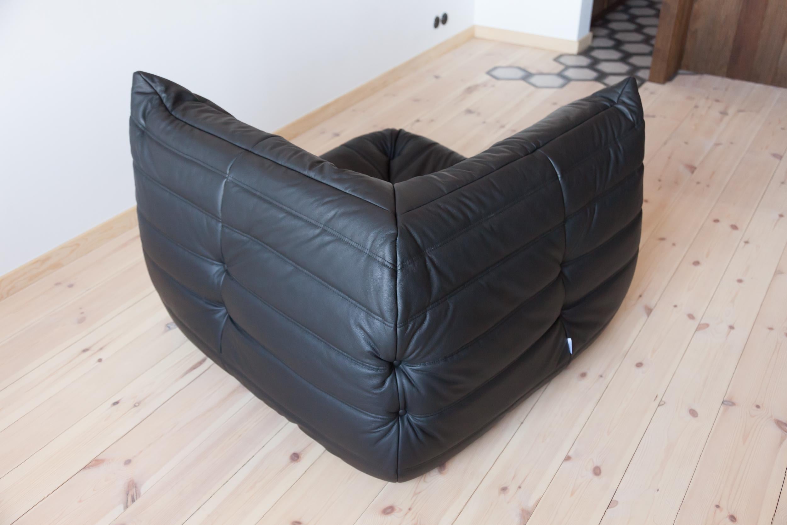 Black Leather Togo Living Room Set by Michel Ducaroy for Ligne Roset For Sale 14