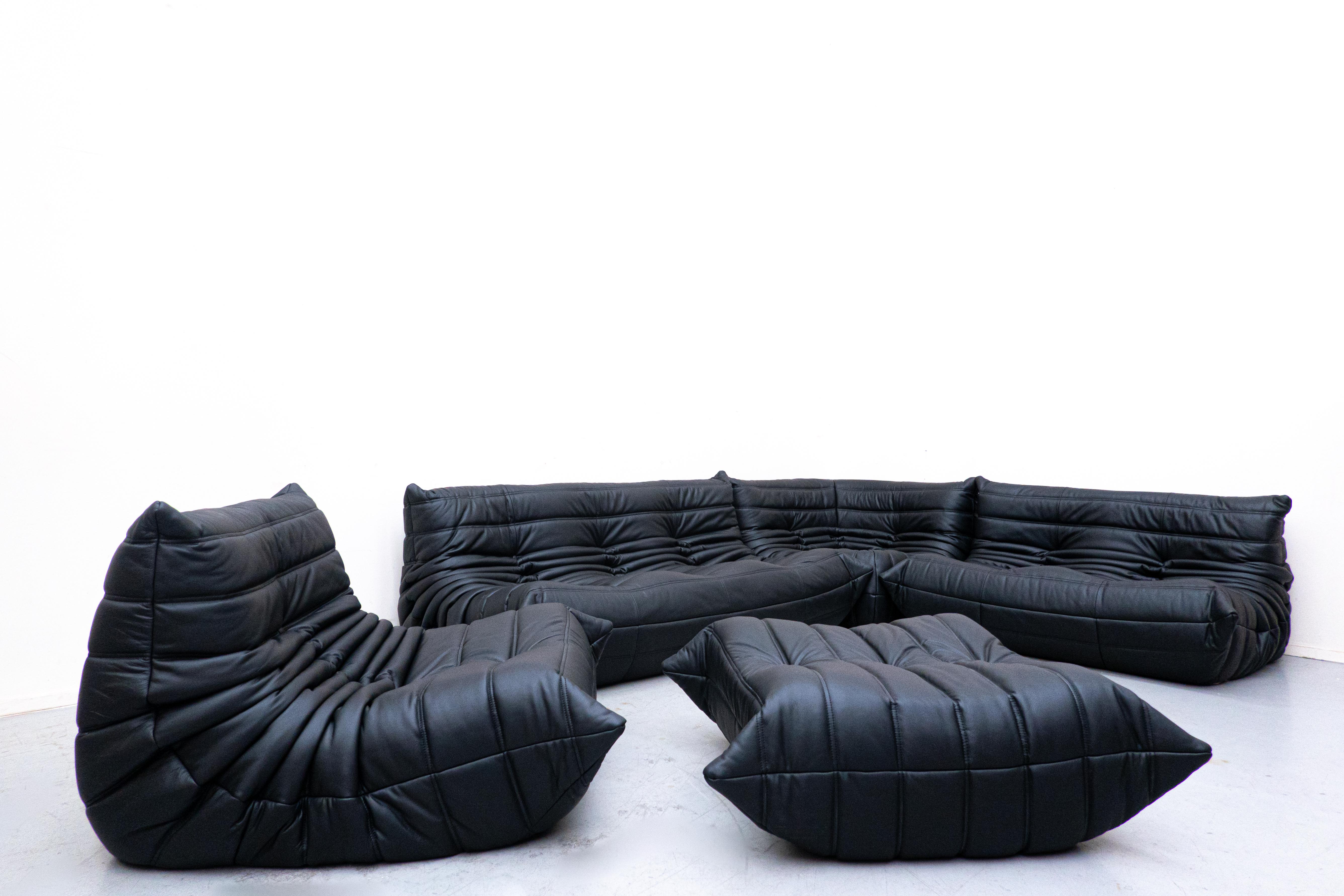 togo sofa black