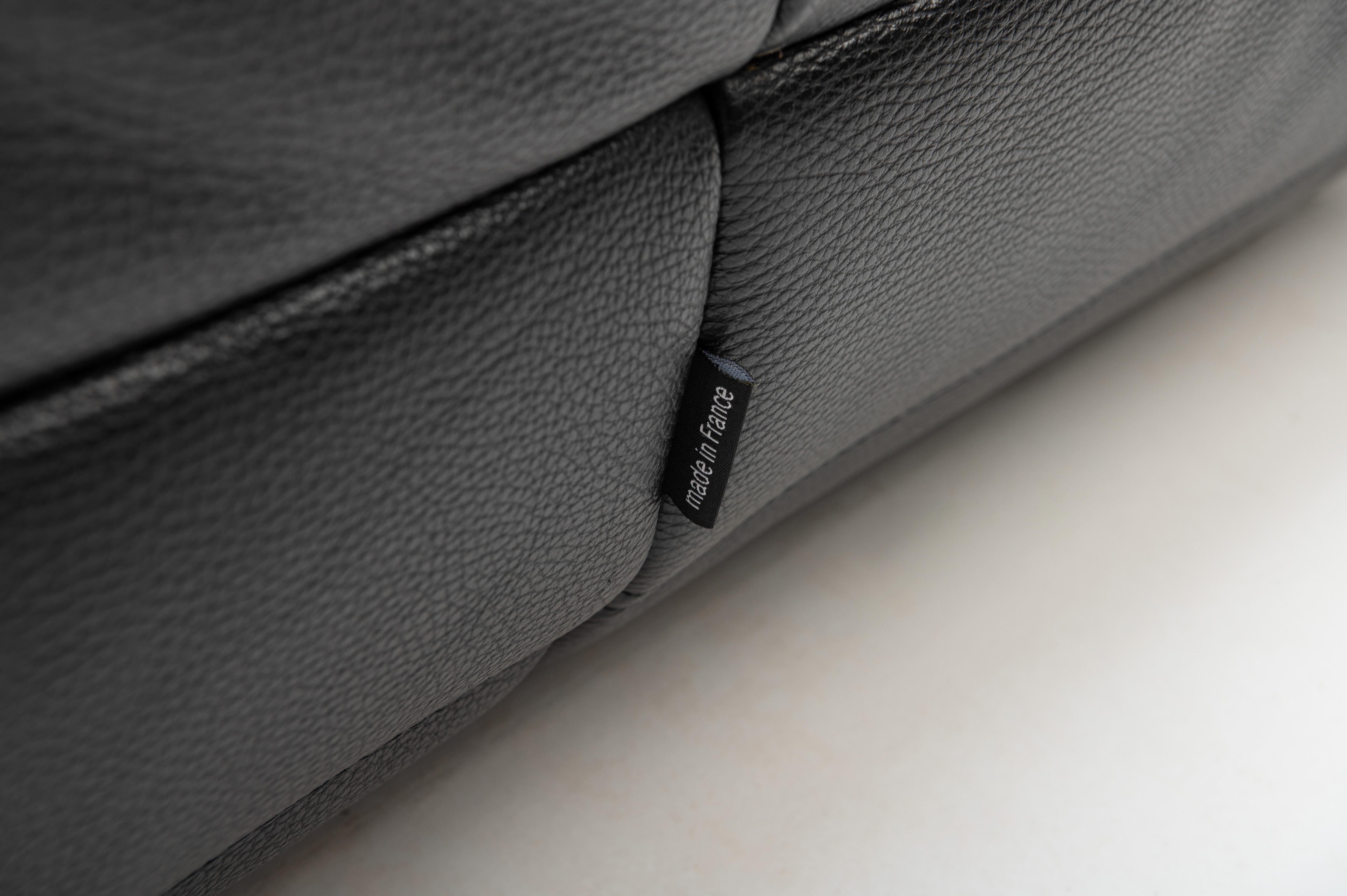 Cuir Ensemble de canapés Togo en cuir noir par Michel Ducaroy pour Ligne Roset, France en vente