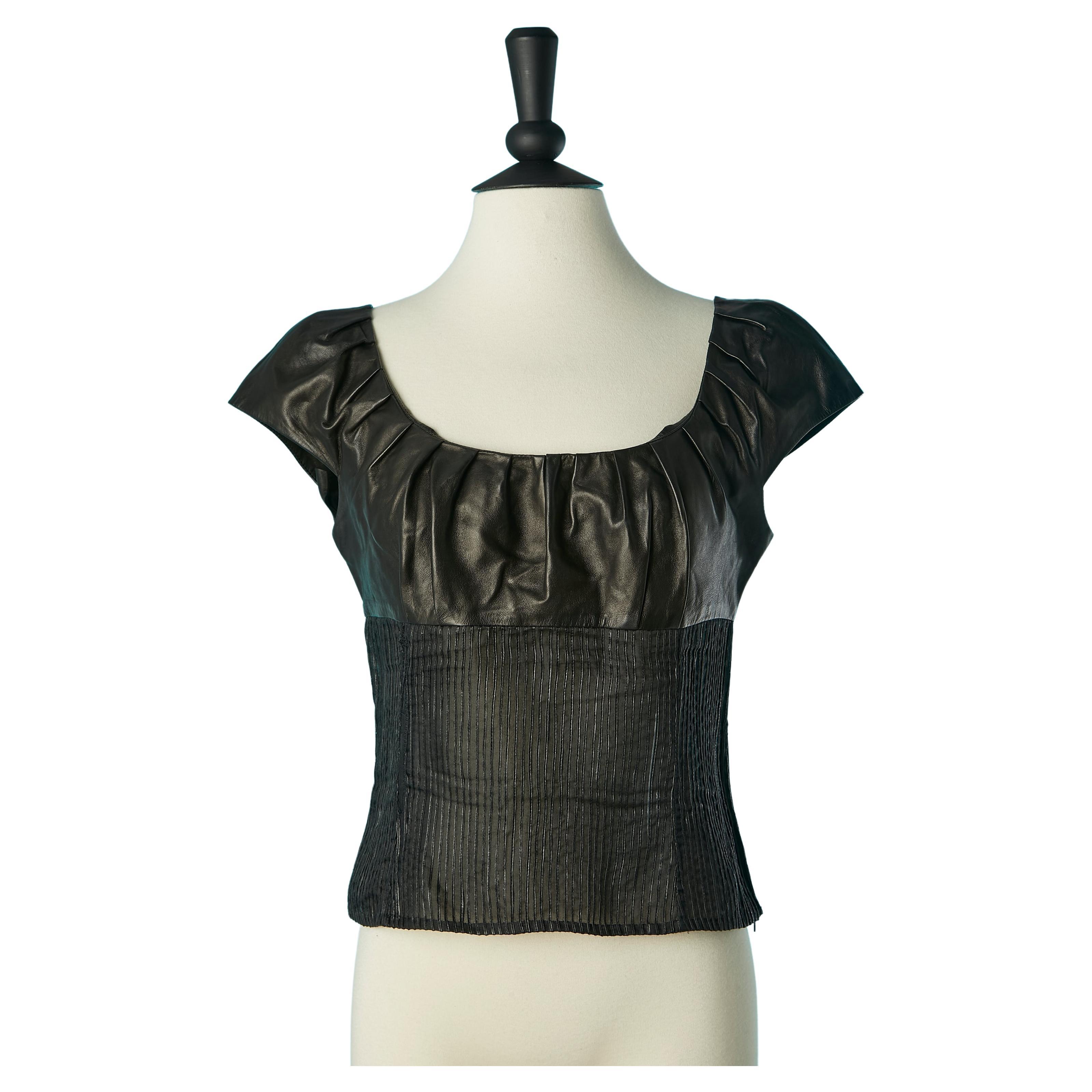 Black leather top with leather piping ribbon Gucci  For Sale