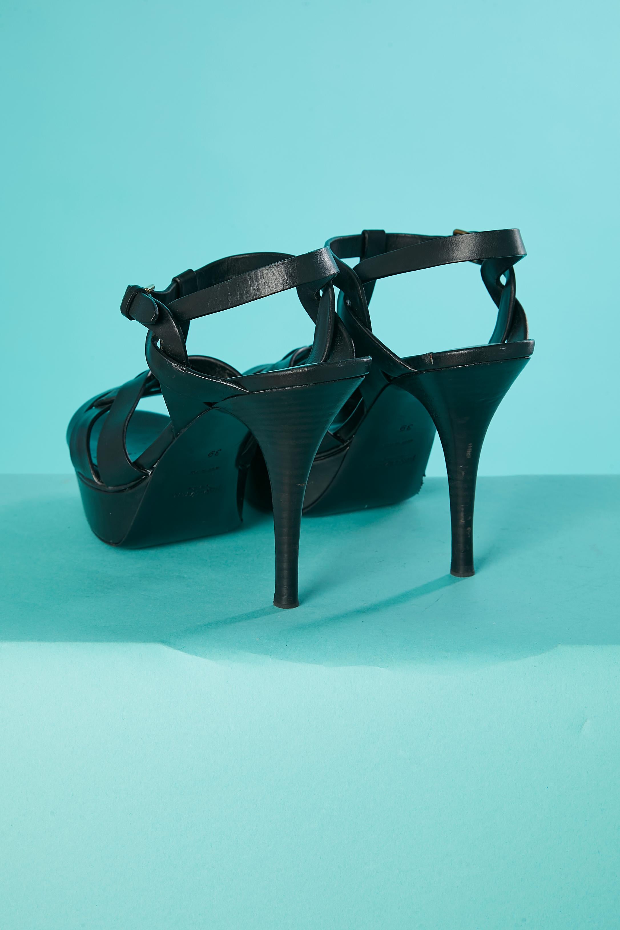 Black leather Tribute sandals Yves Saint Laurent In Excellent Condition For Sale In Saint-Ouen-Sur-Seine, FR