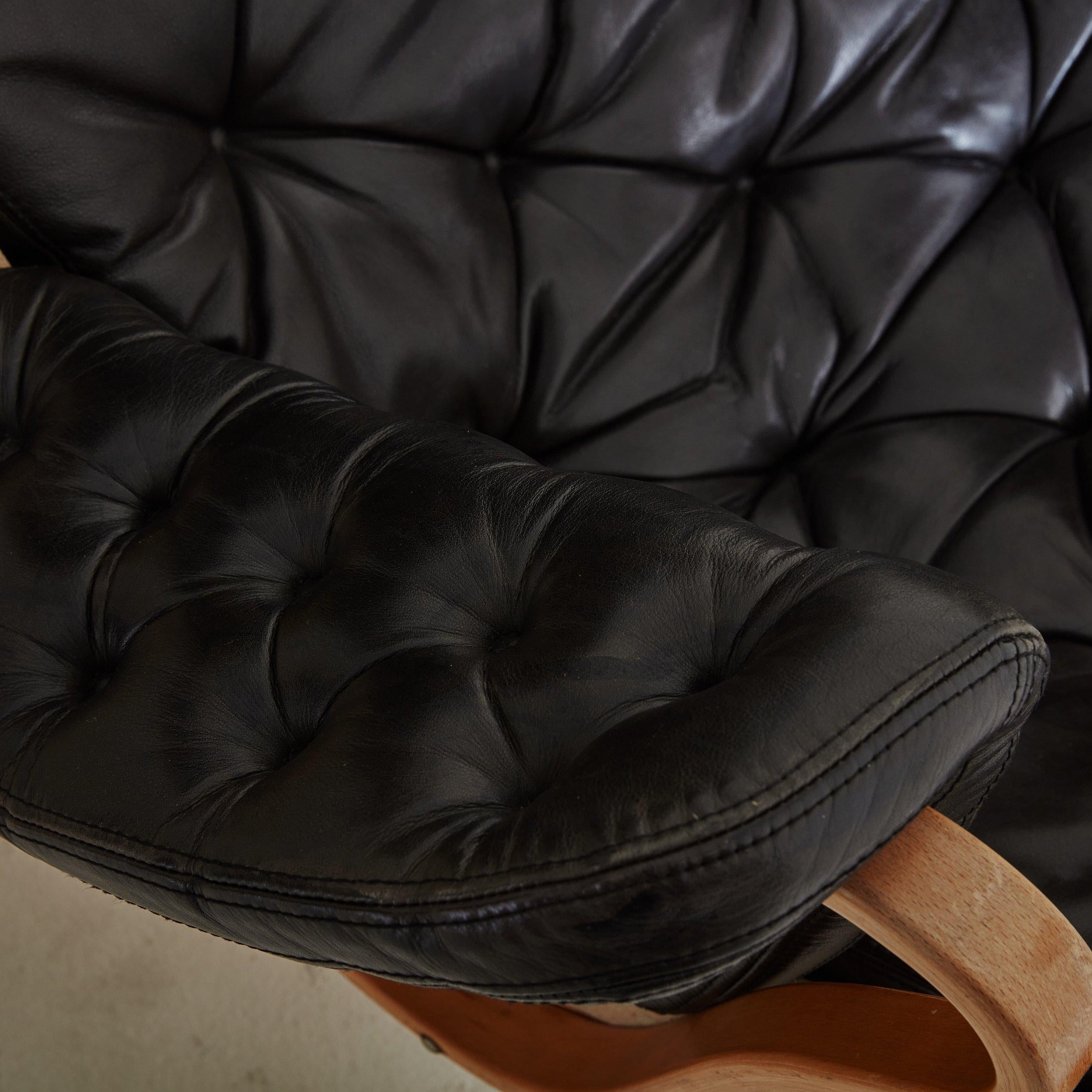 Black Leather Tufted 'Pernilla' Armchair by Bruno Mathsson for DUX, Sweden 1960s For Sale 2