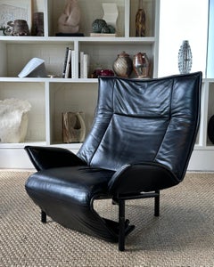 Black leather Veranda chair or chaise by Vico Magistretti