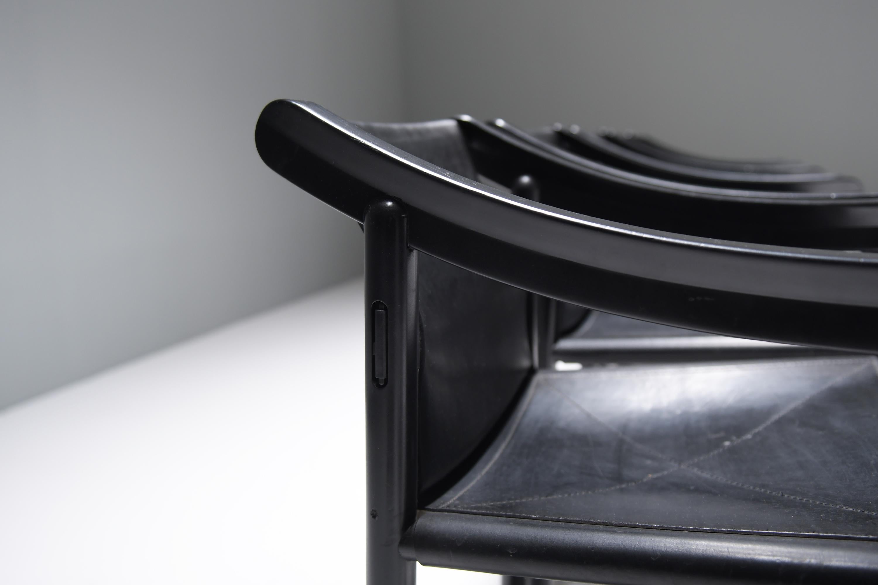 Black leather vintage 905 dining chairs by Vico Magestretti for Cassina Italy For Sale 4