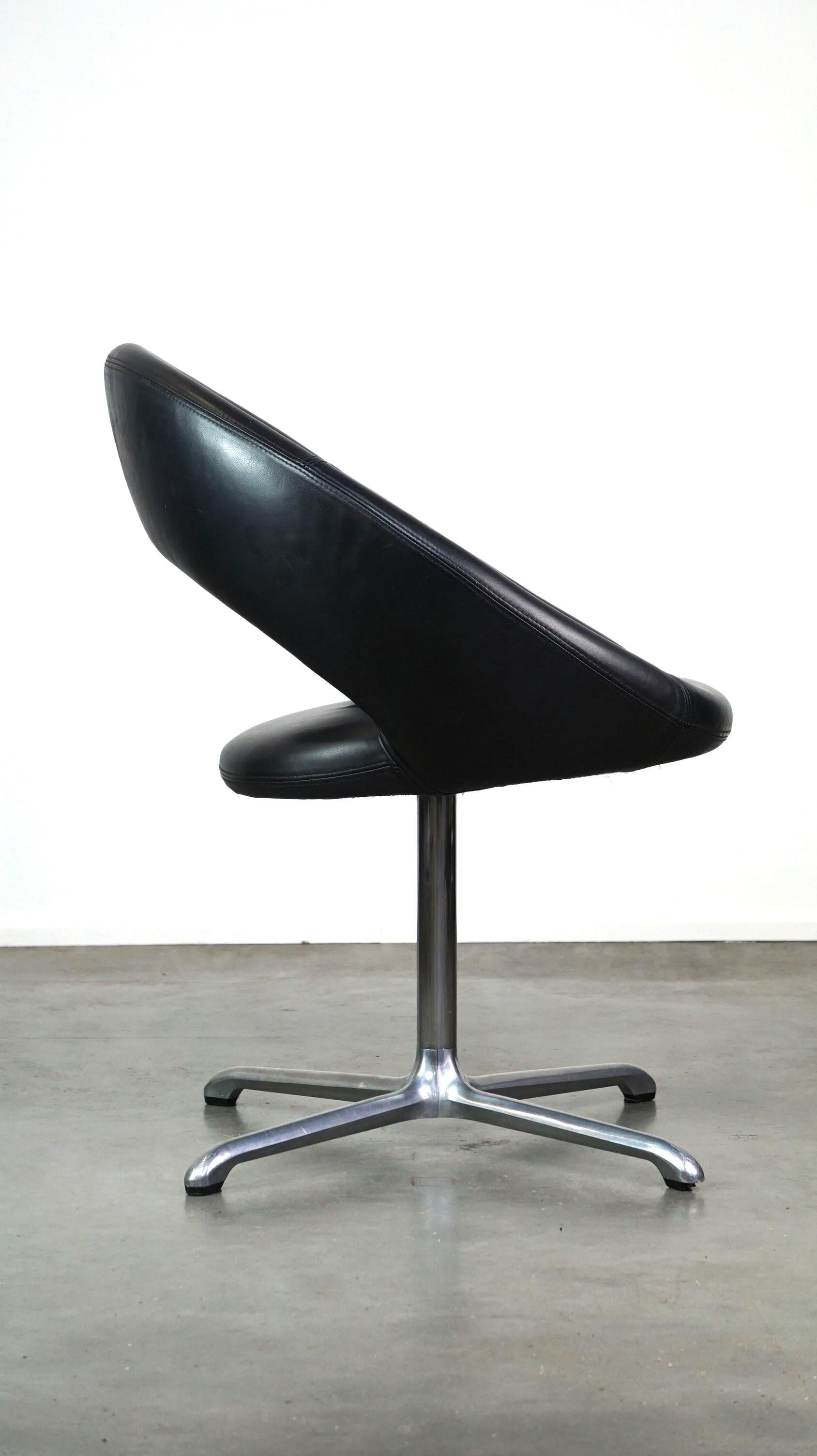 Dutch Black Leather Vintage Artifort Design Armchair Model NINA in Leather For Sale