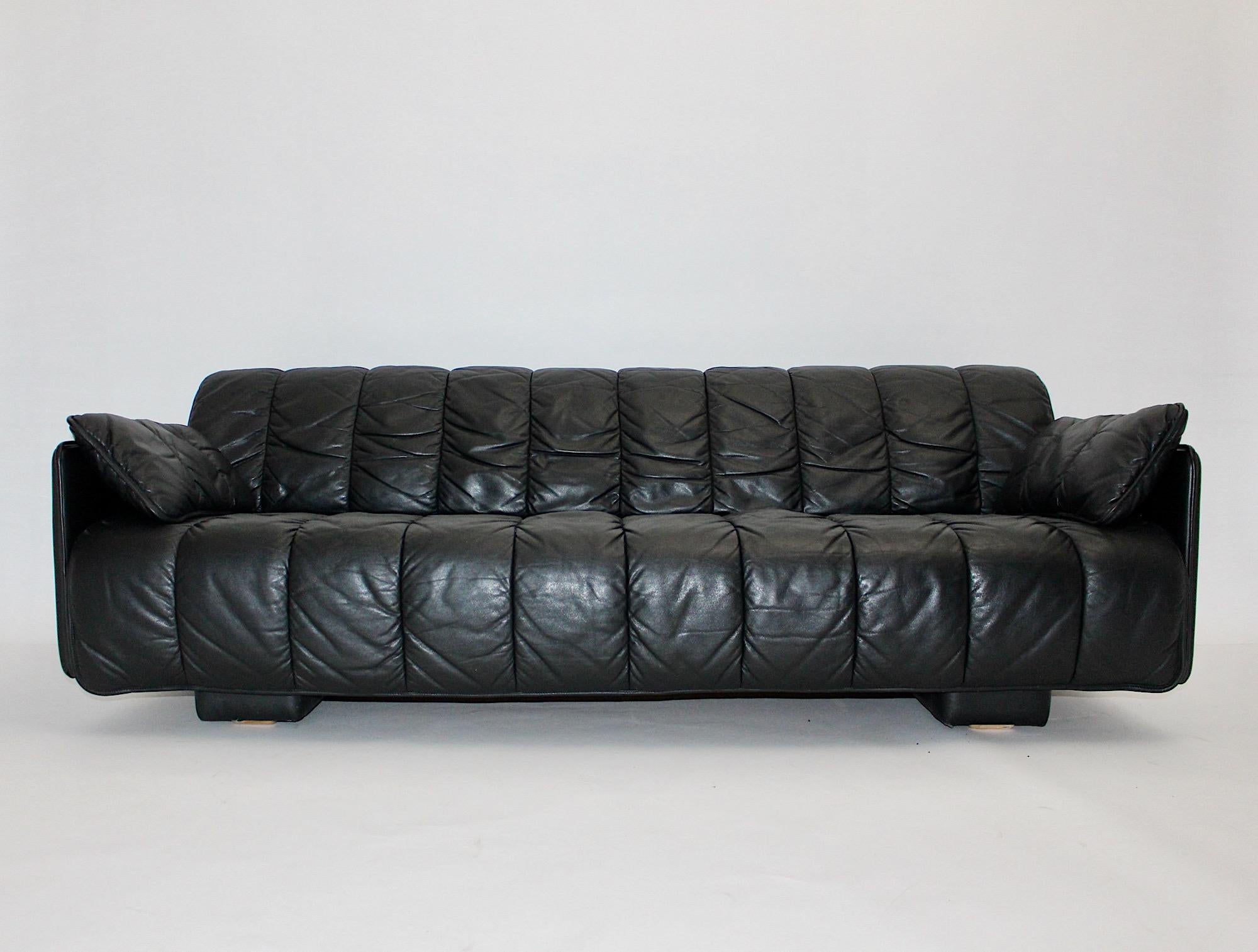 Cuir noir Vintage de Sede DS 69 Canapé-lit de jour Freestanding Sofa 1970 Suisse Bon état - En vente à Vienna, AT