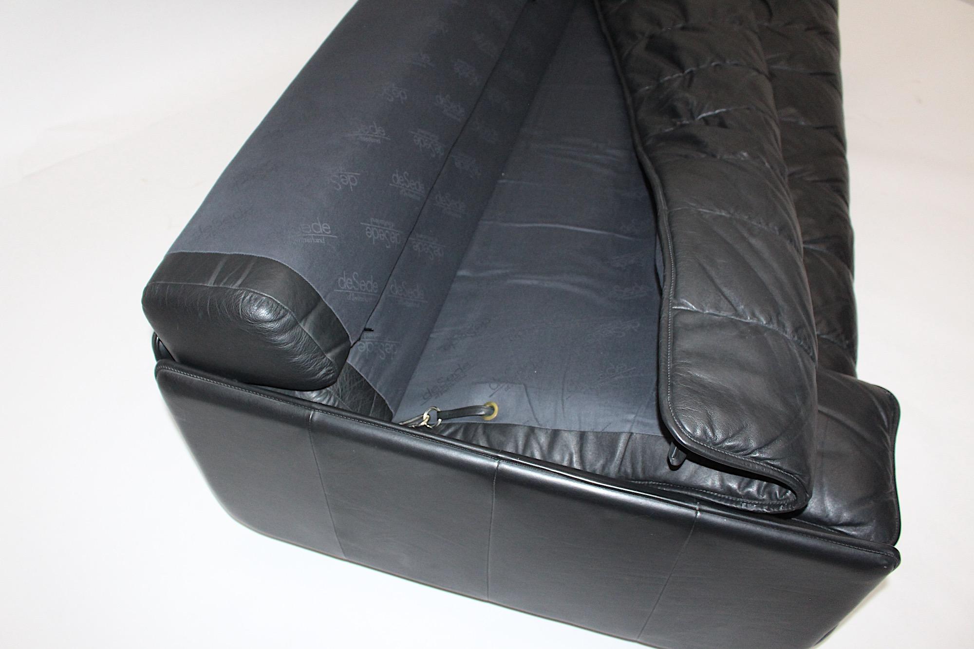 Cuir noir Vintage de Sede DS 69 Canapé-lit de jour Freestanding Sofa 1970 Suisse en vente 3