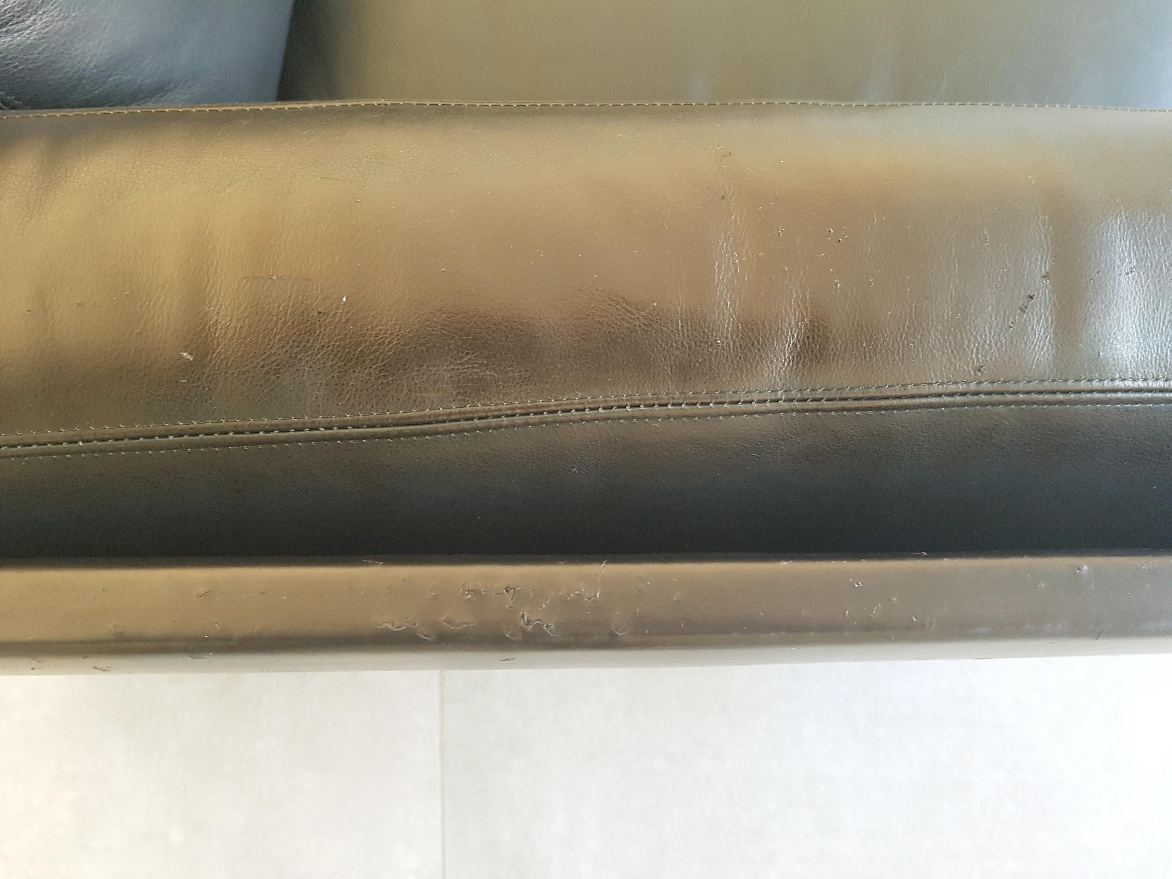 Divani modulari in pelle nera e noce Mod. 920 di Afra & Tobia Scarpa per Cassina in vendita 10