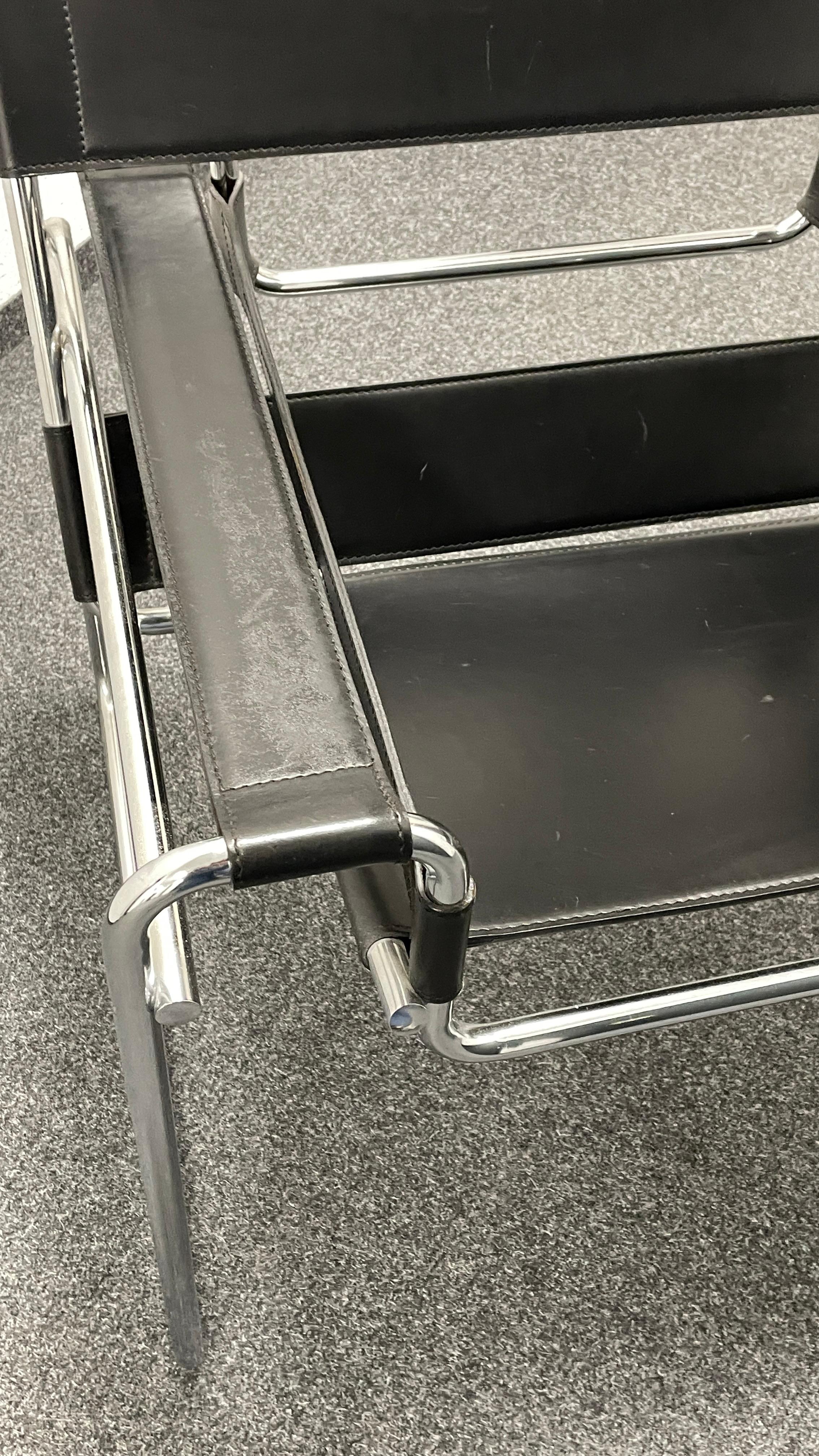 Black Leather Wassily Chair by Marcel Breuer Model B3 at 1stDibs ...
