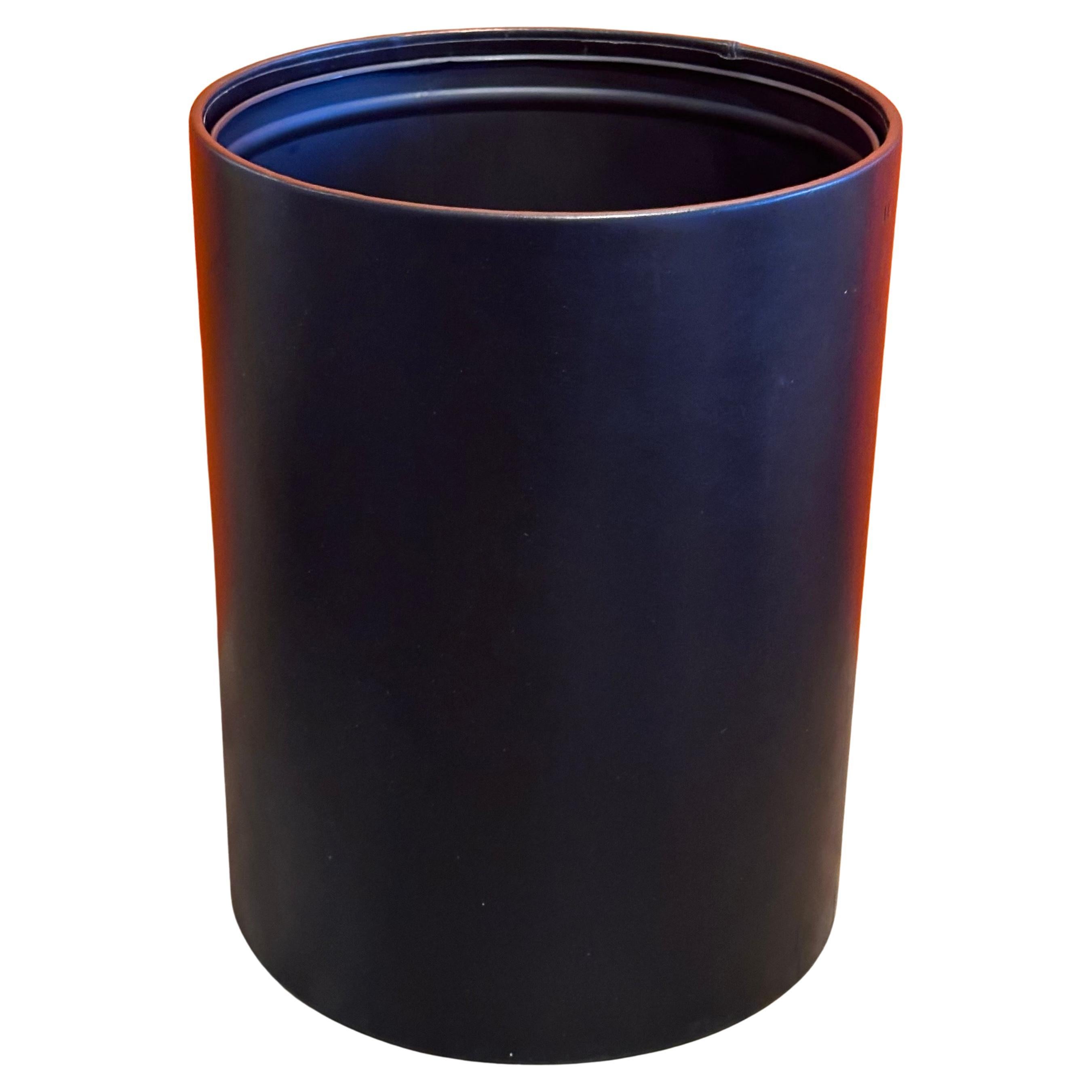 Waschbecken aus schwarzem Leder mit Leinen von Stuart Kern im Angebot 4