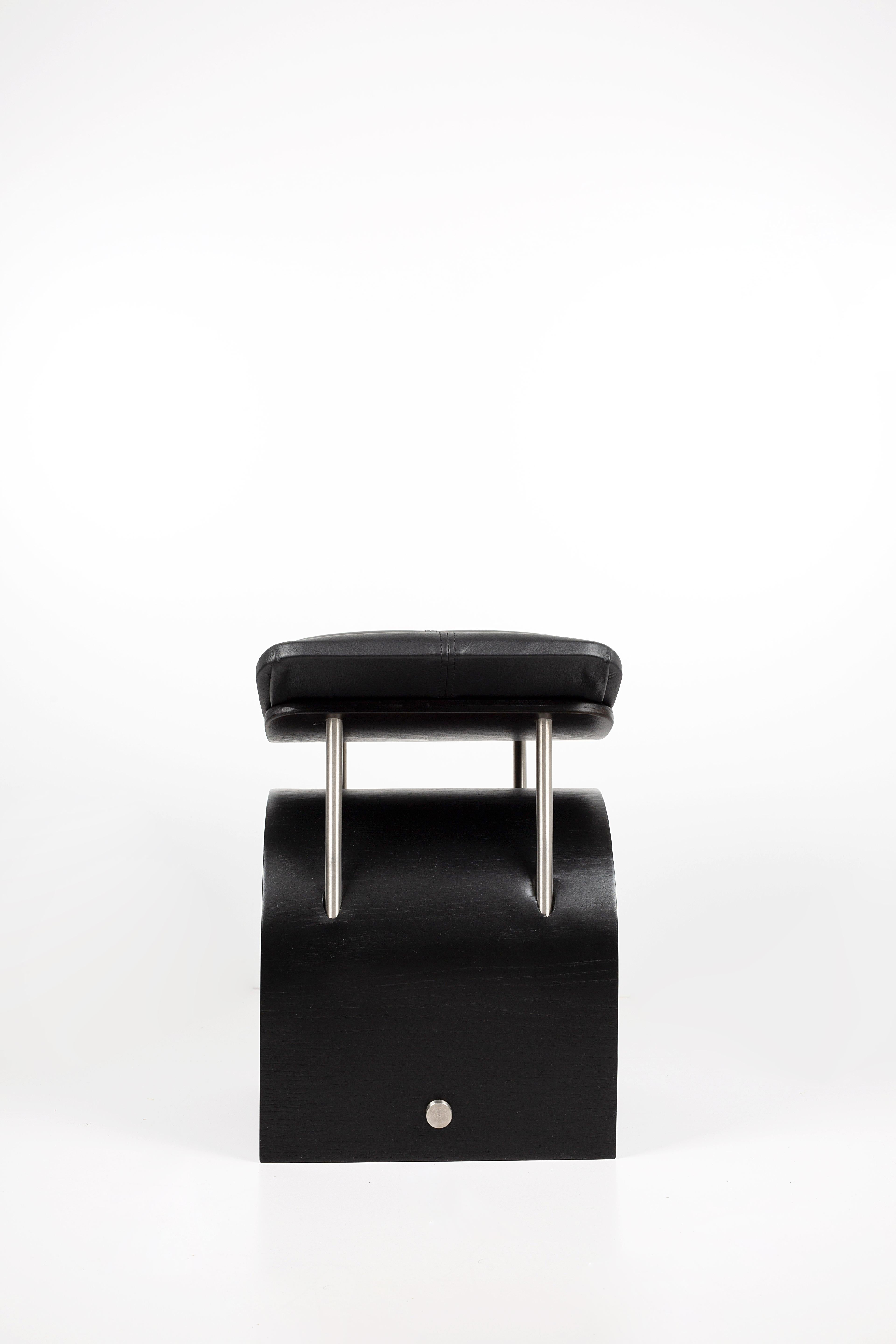 Black Leather Wing Stool by Studio Laf In New Condition For Sale In Geneve, CH
