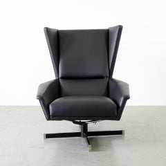 Black Leathered Swivel Armchair from the Early 1970s