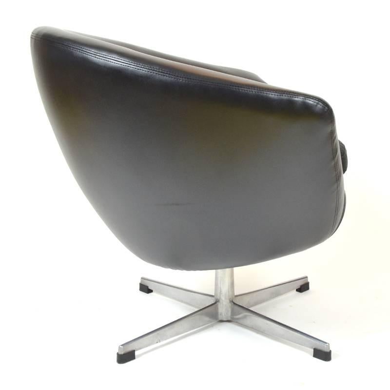 Mid-Century Modern Black Leatherette Egg Chair by UP Zavody Rousinov For Sale
